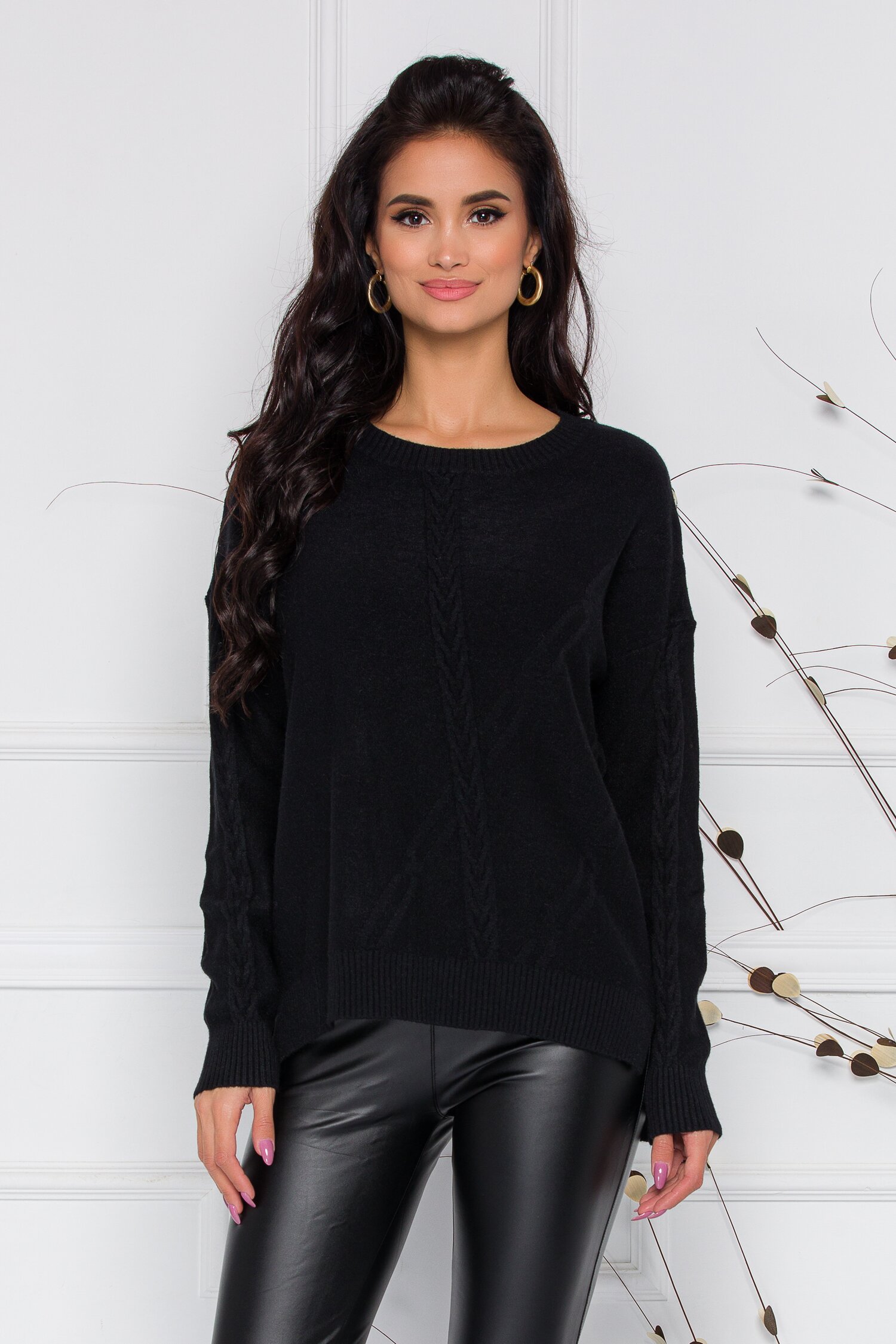 Bluza Aria neagra din tricot cu impletitura discreta