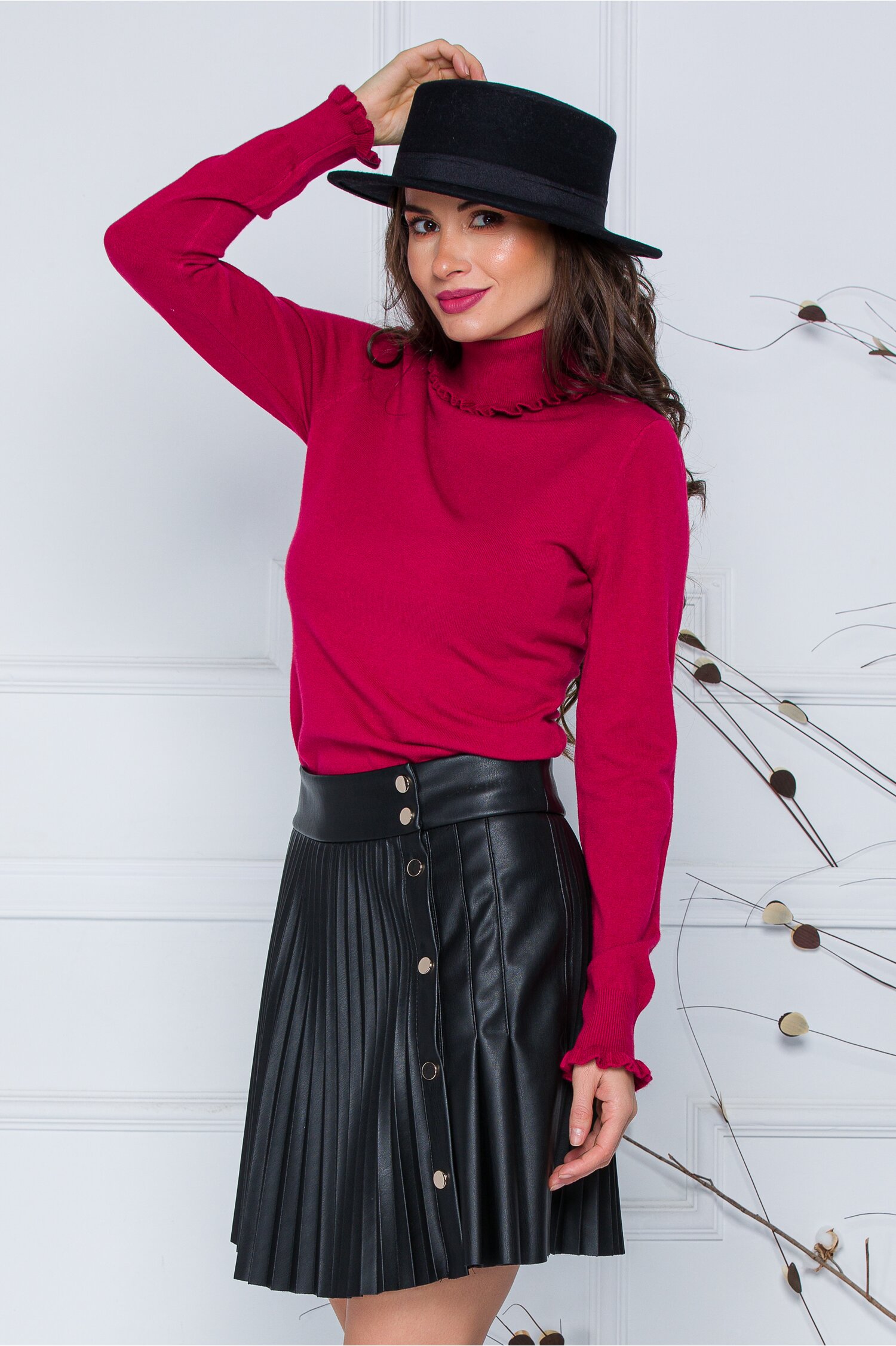 Bluza Cara bordo cu guler si mansete incretite