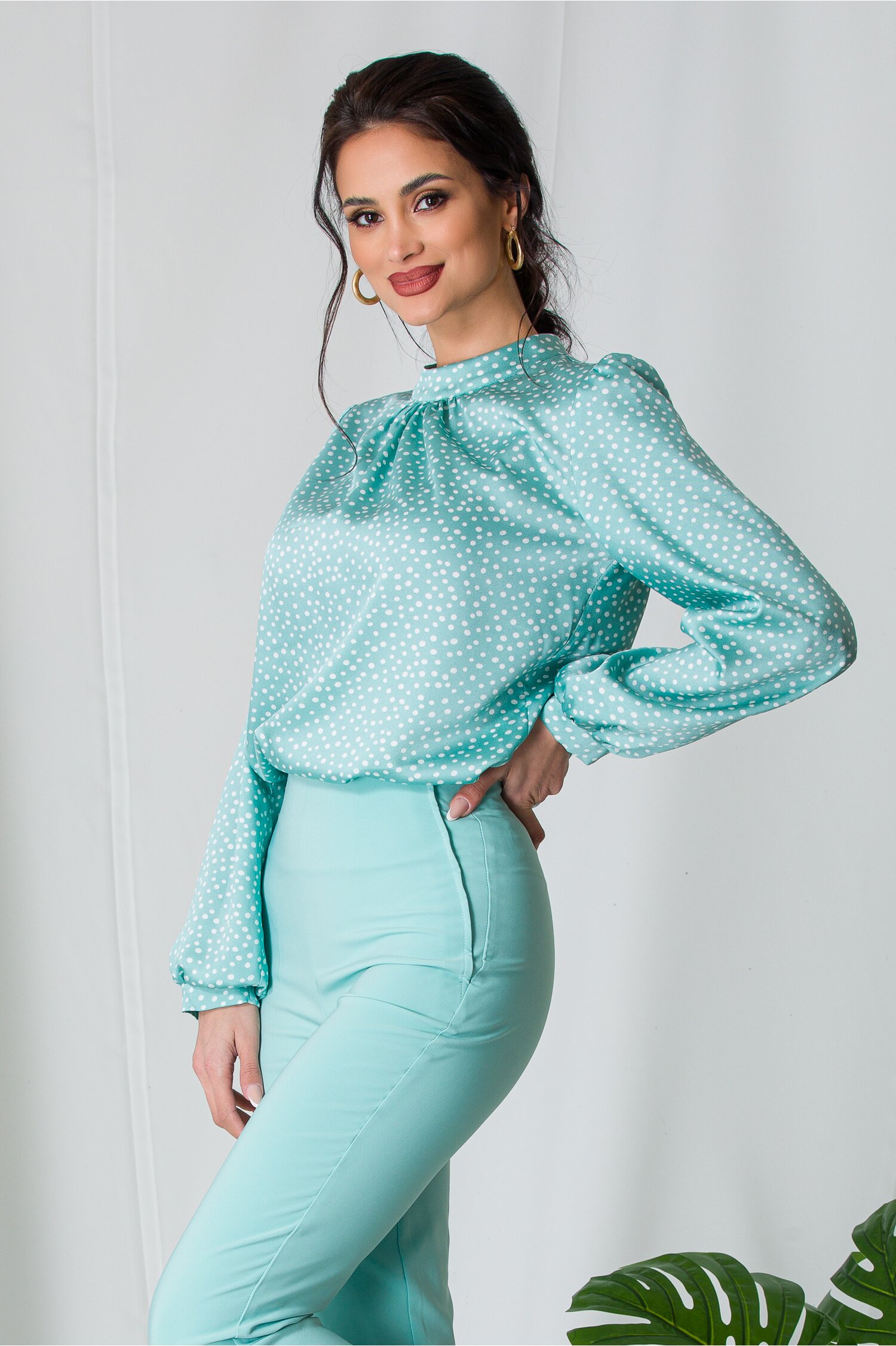 Bluza Moze verde mint cu buline