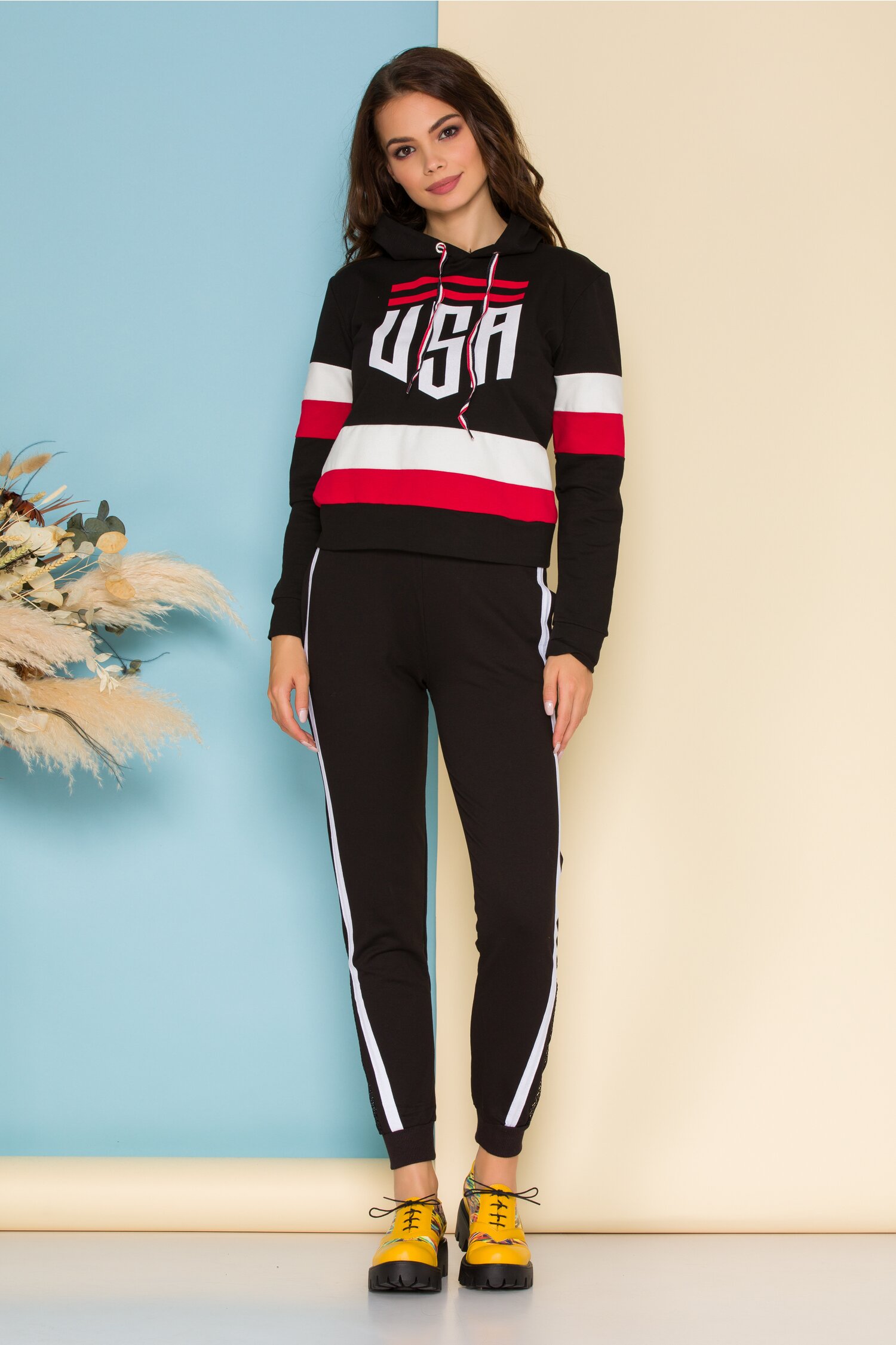 Compleu sport USA negru cu rosu