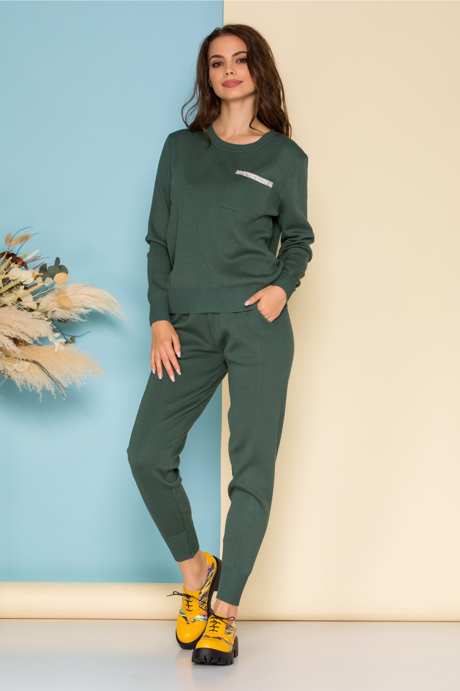 Compleu sport verde din doua piese cu buzunar la bust