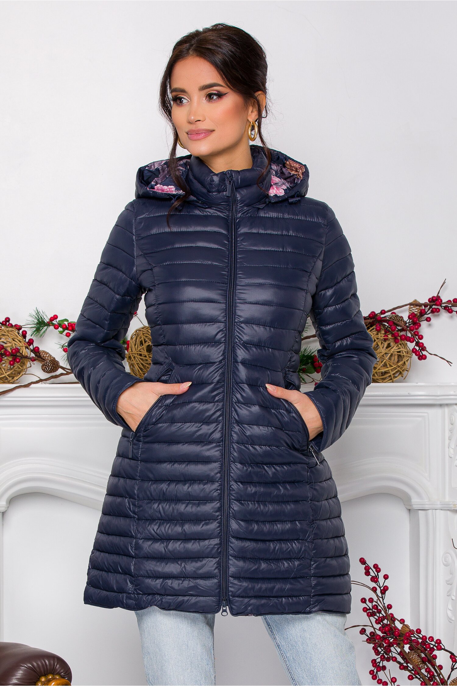 Geaca Hara bleumarin cu interior imprimat floral