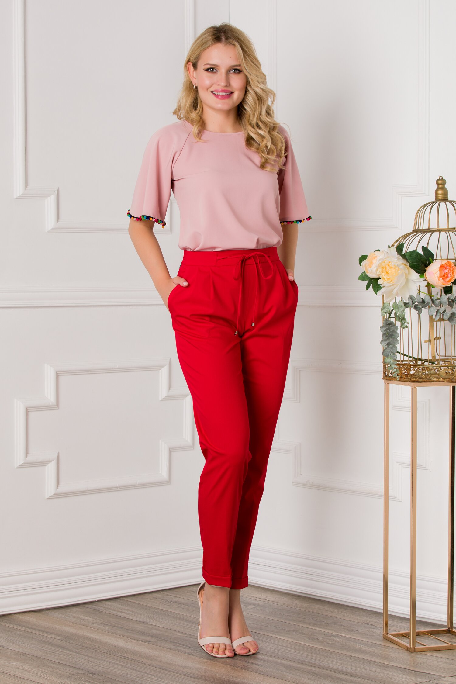 Pantaloni Sara rosii office cu pliuri si elastic in talie