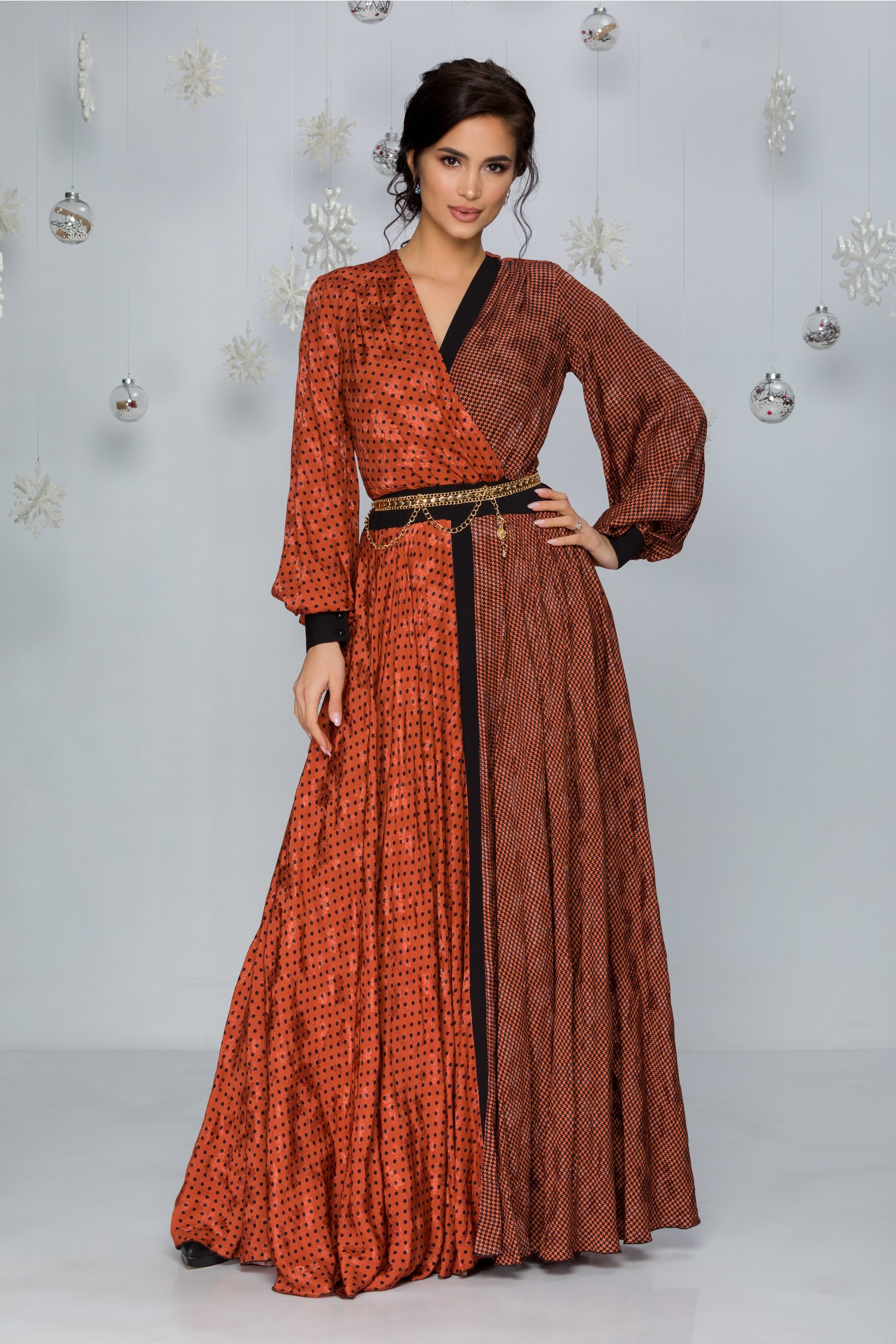 Rochie alessandra lunga caramizie cu imprimeuri diverse