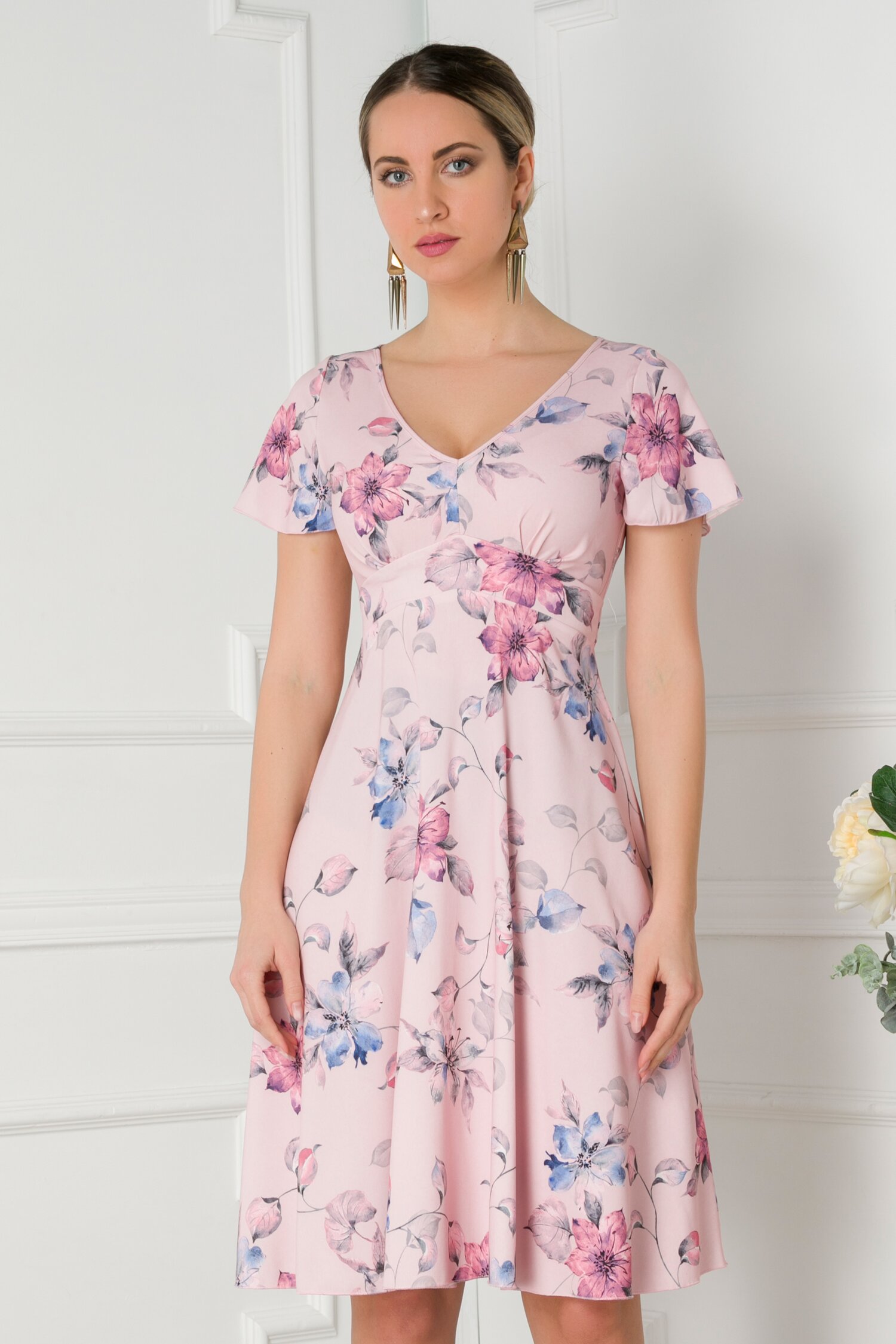 Rochie Amelia roz pal cu imprimeu floral