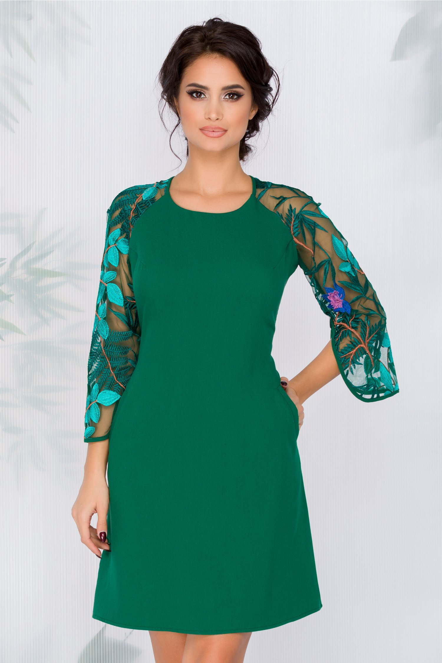 Rochie andrea verde cu maneci brodate cu model de frunze