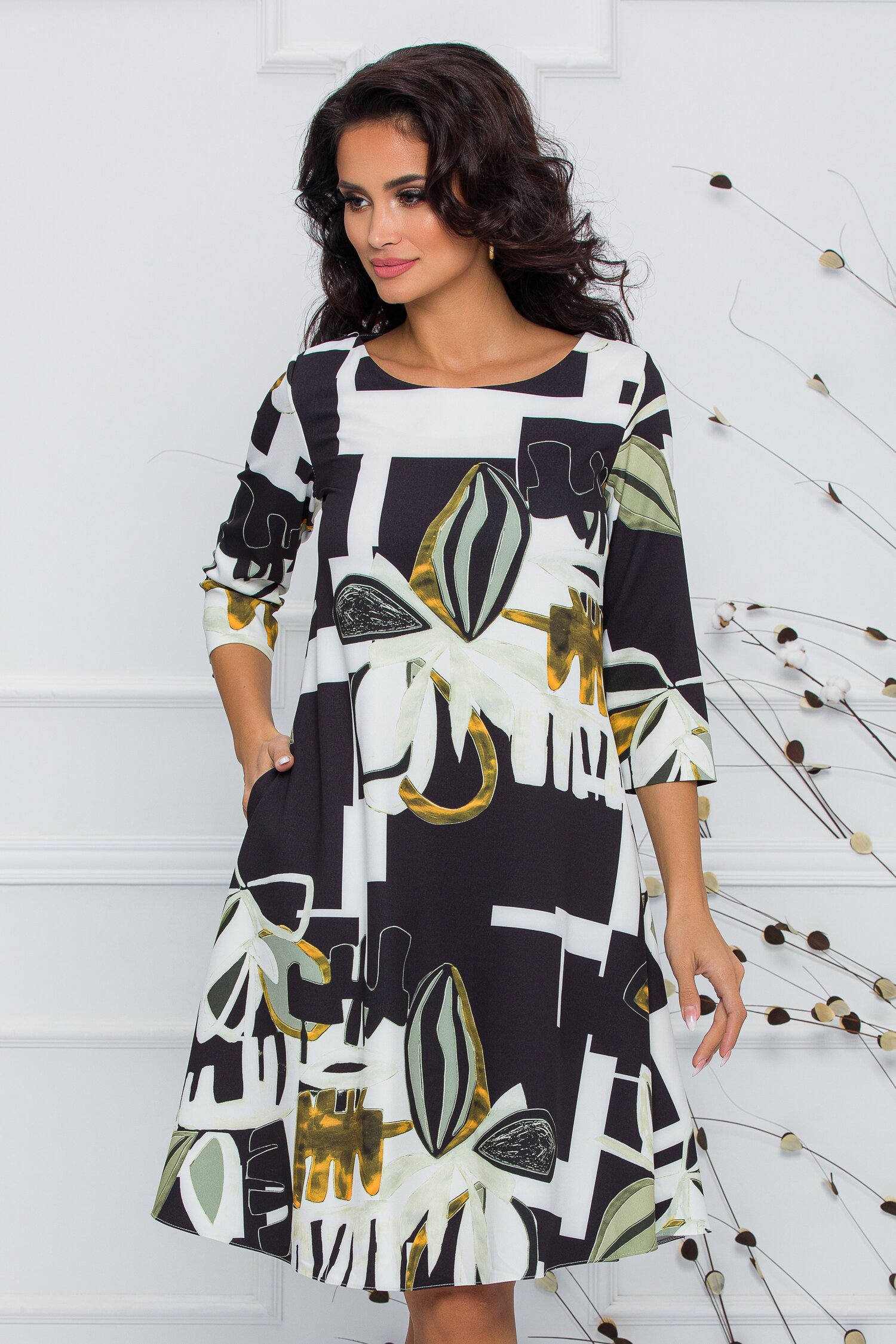 Rochie Calipso neagra cu imprimeu abstract