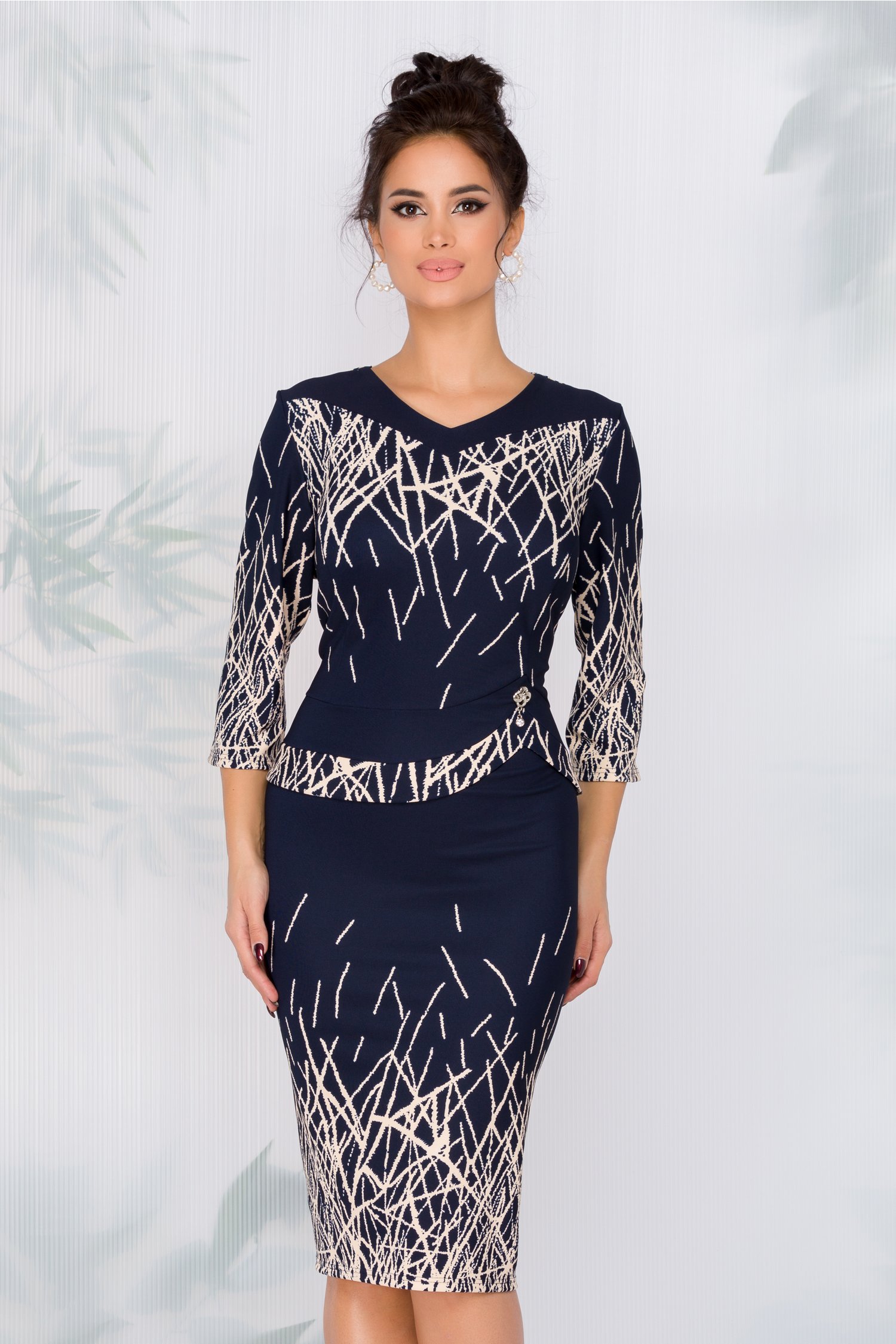 Rochie Corina cu peplum si imprimeuri bej