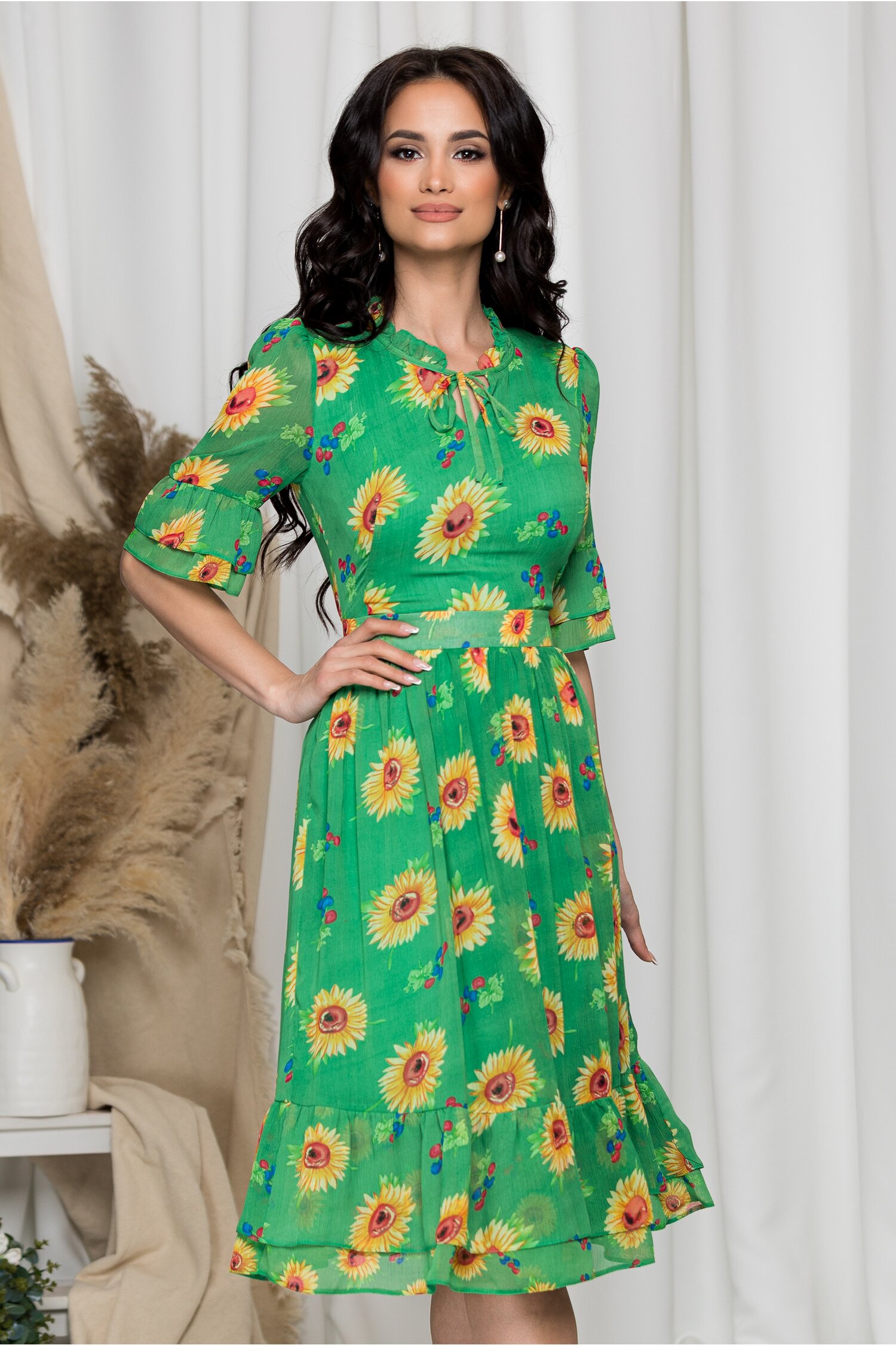 Rochie Daisy verde cu imprimeuri florale galbene