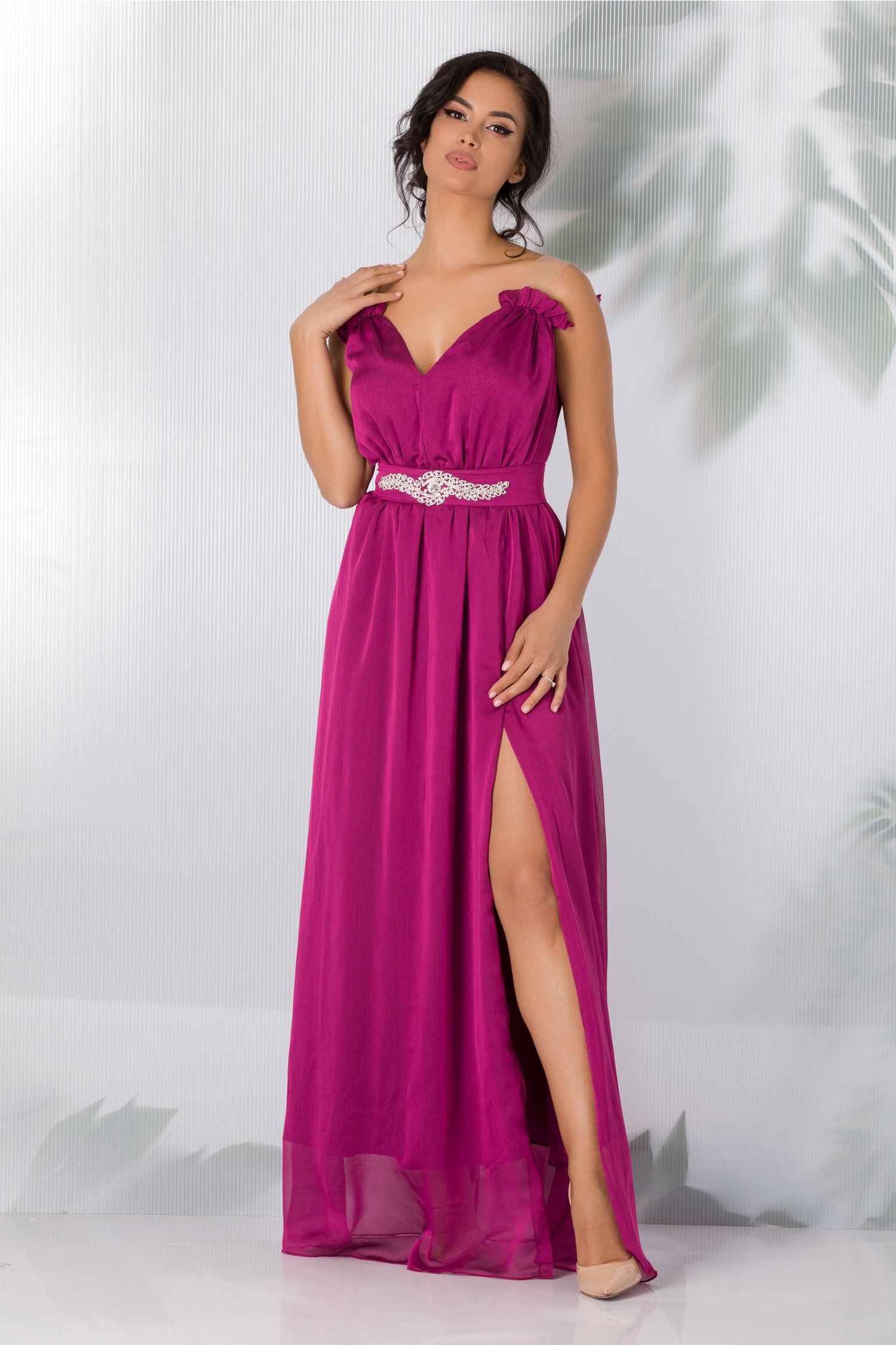 Rochie dariana lunga magenta cu aplicatie in talie