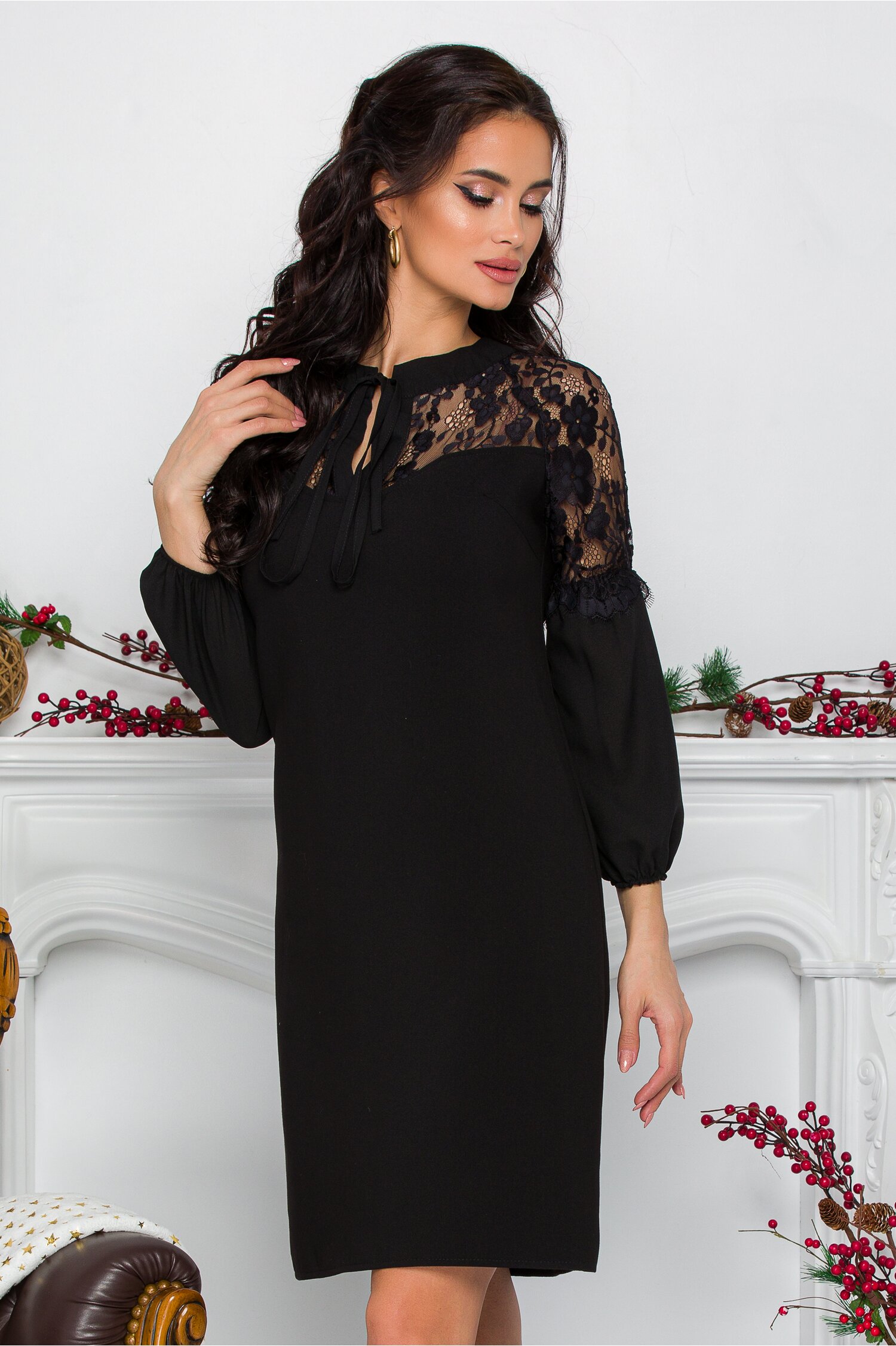 Rochie Ella Collection Emily neagra cu dantela la bust si maneci