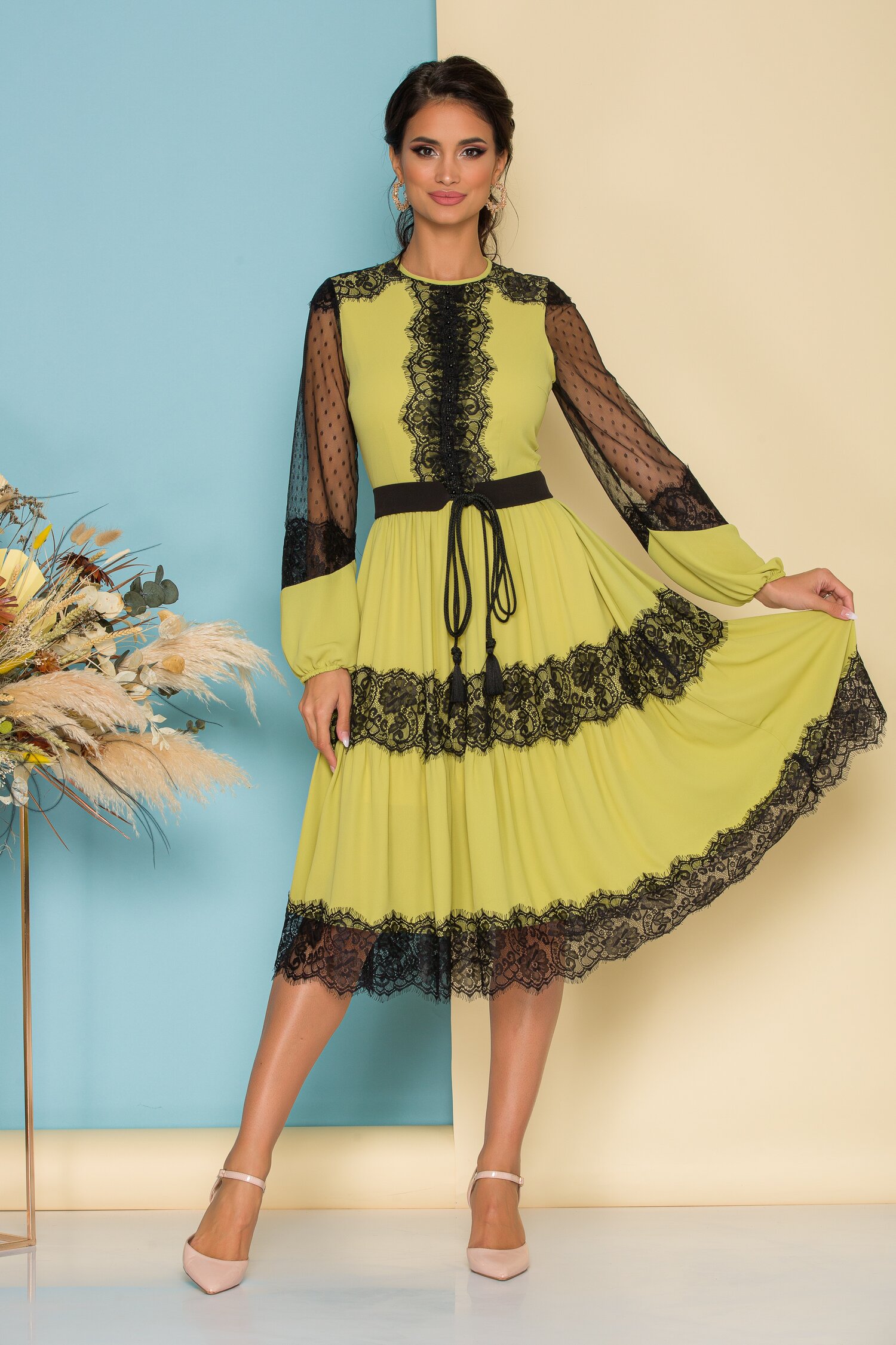 Rochie LaDonna by Catalin Botezatu lime cu dantela chantilly