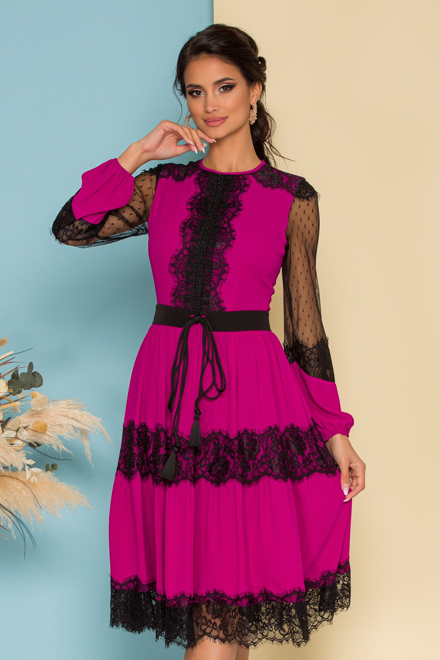 Rochie LaDonna by Catalin Botezatu magenta cu dantela chantilly