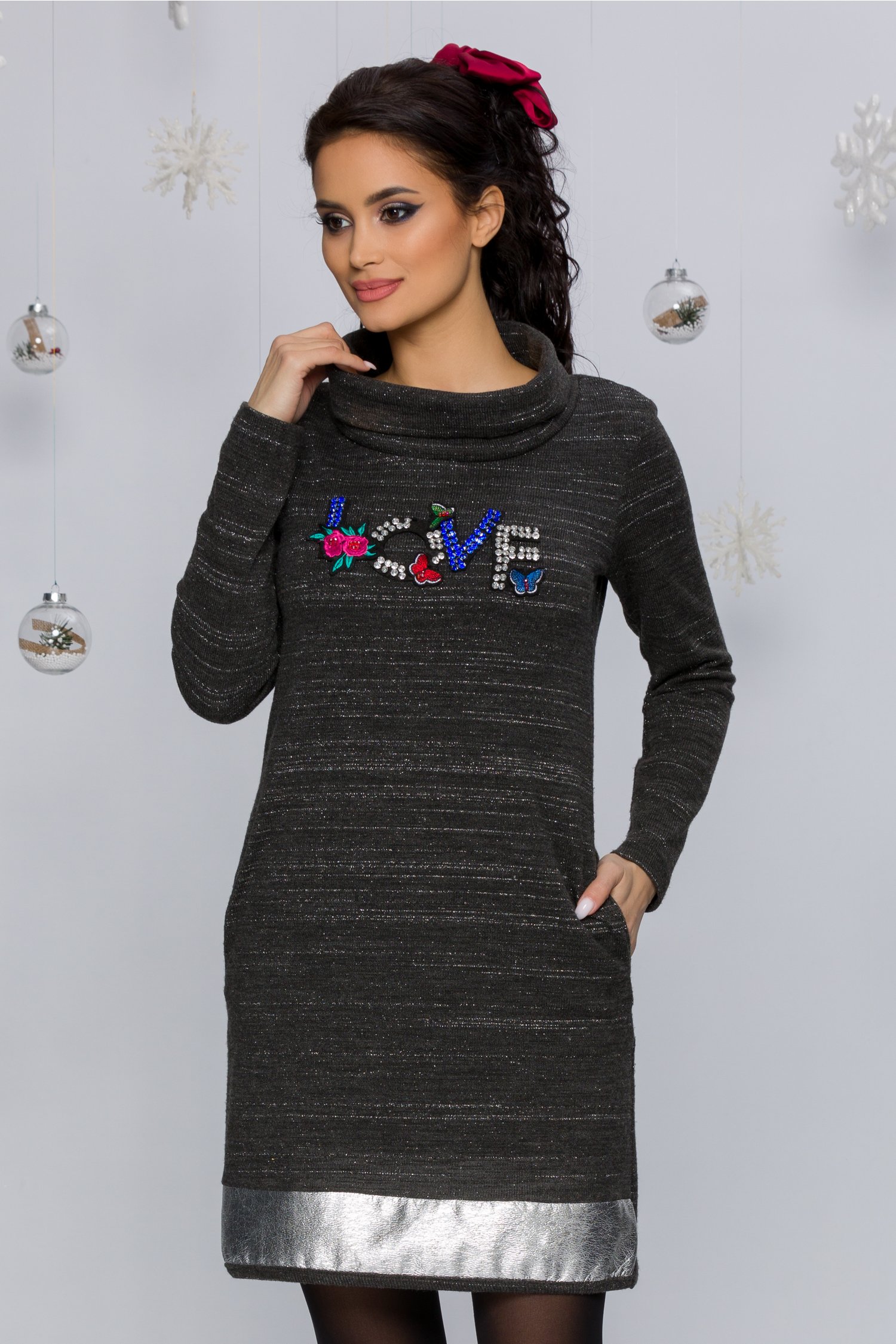 Rochie love gri tip jerse cu dunga argintie la baza