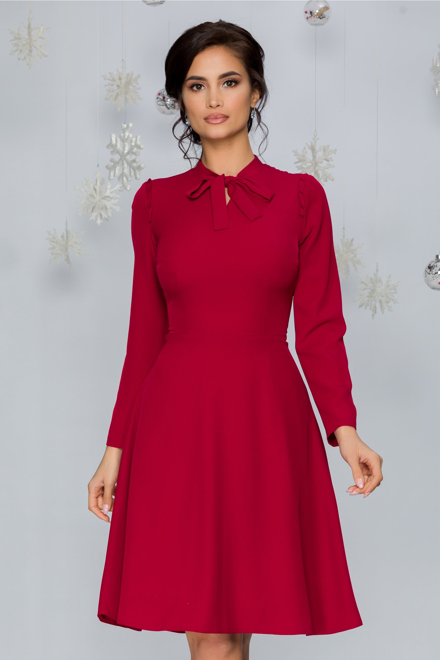 Rochie moze bordo cu pliuri la umeri