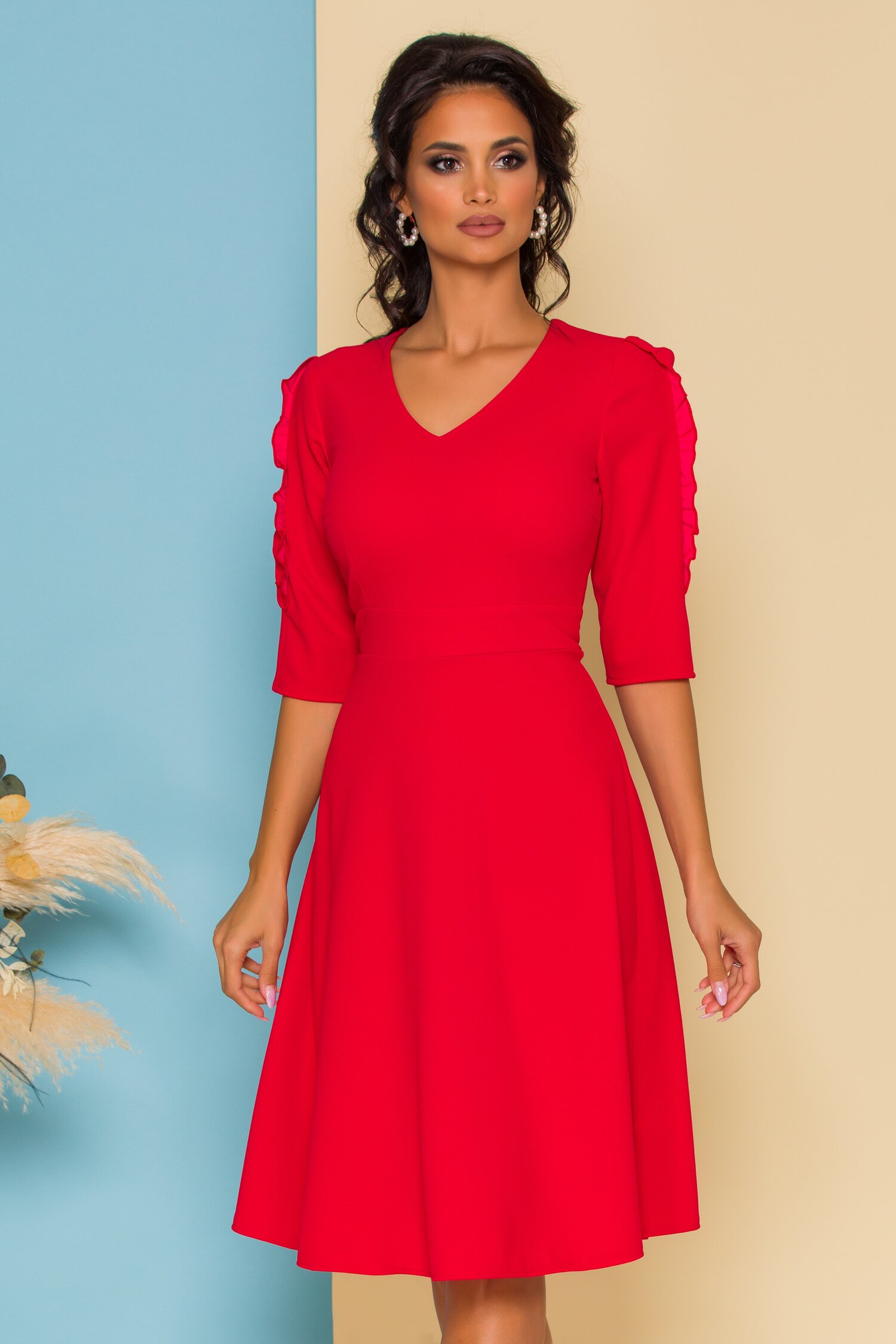 Rochie Moze clos rosie cu volanase la maneci