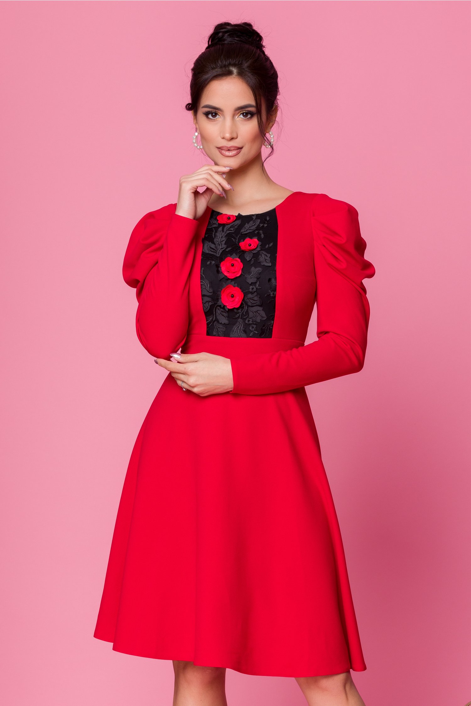 Rochie Moze rosie cu maci 3D in zona bustului
