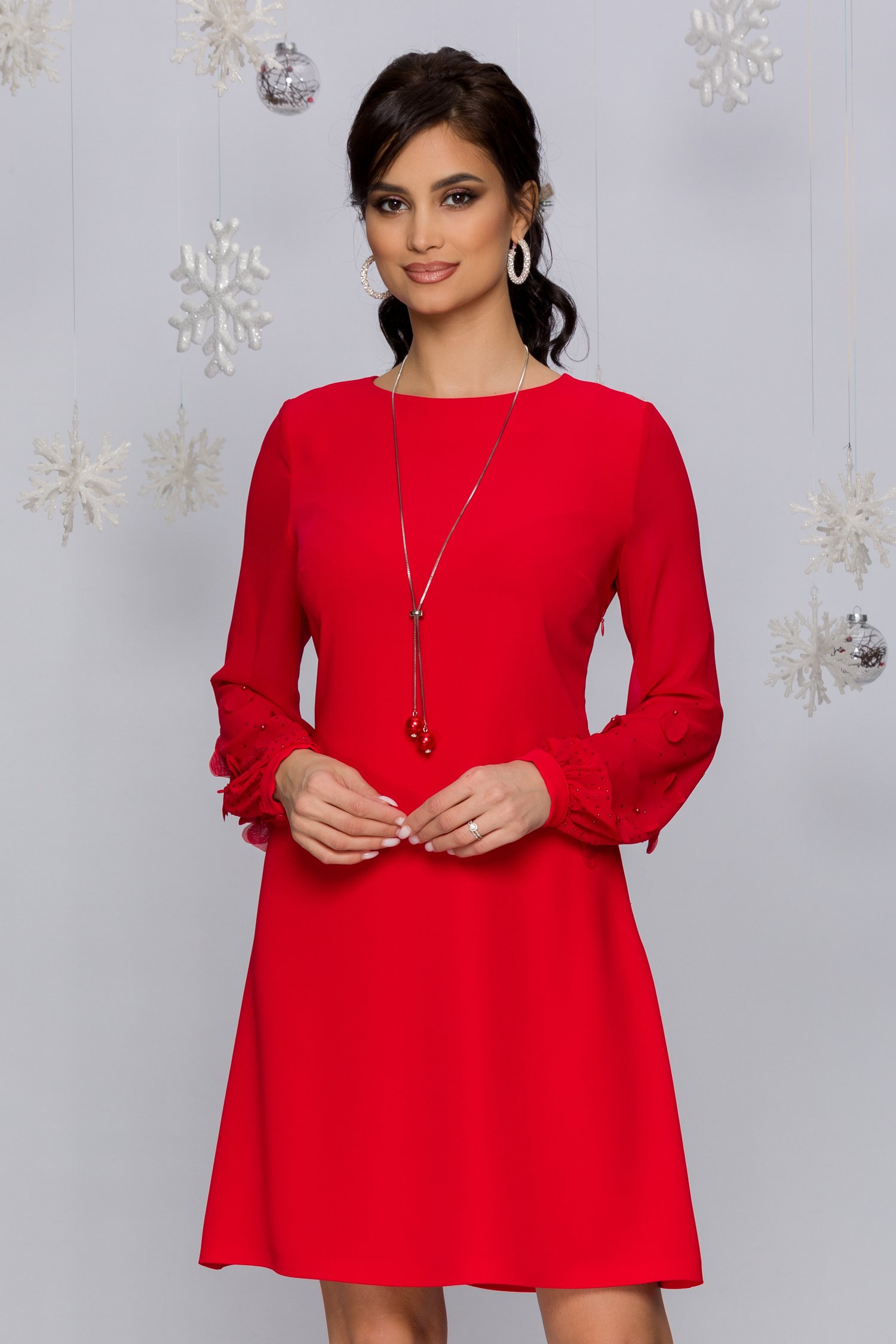 Rochie ofelia rosie cu petale si strasuri pe maneci
