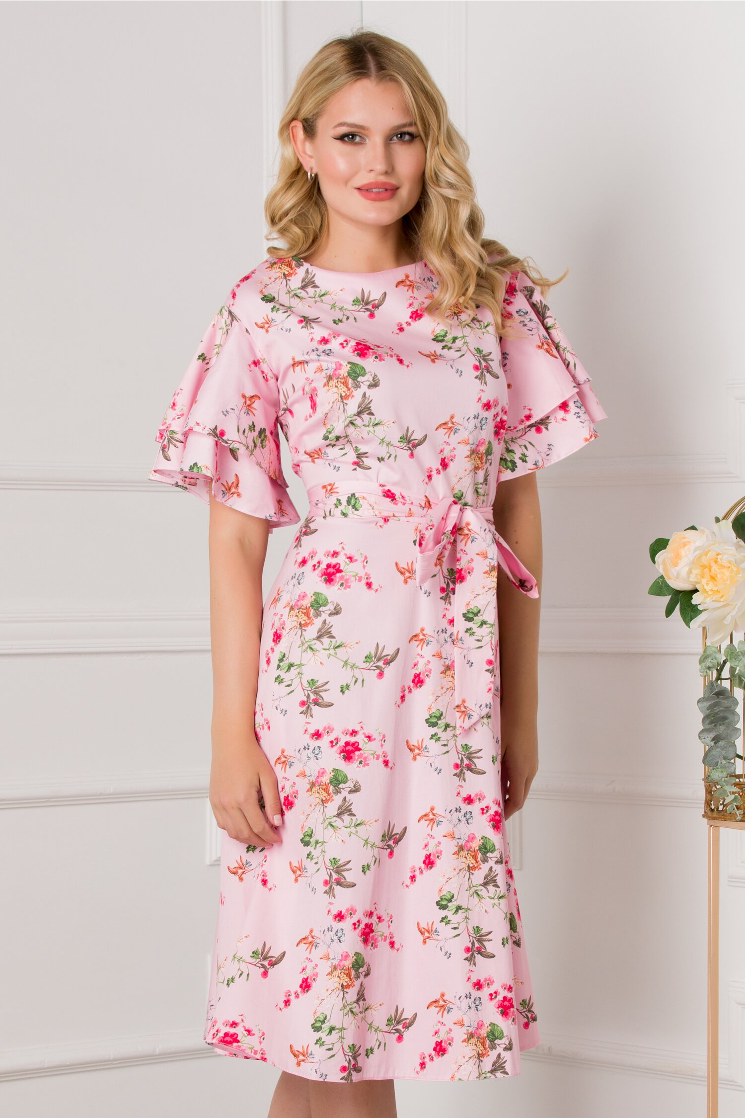 Rochie Sarry midi roz cu imprimeuri florale
