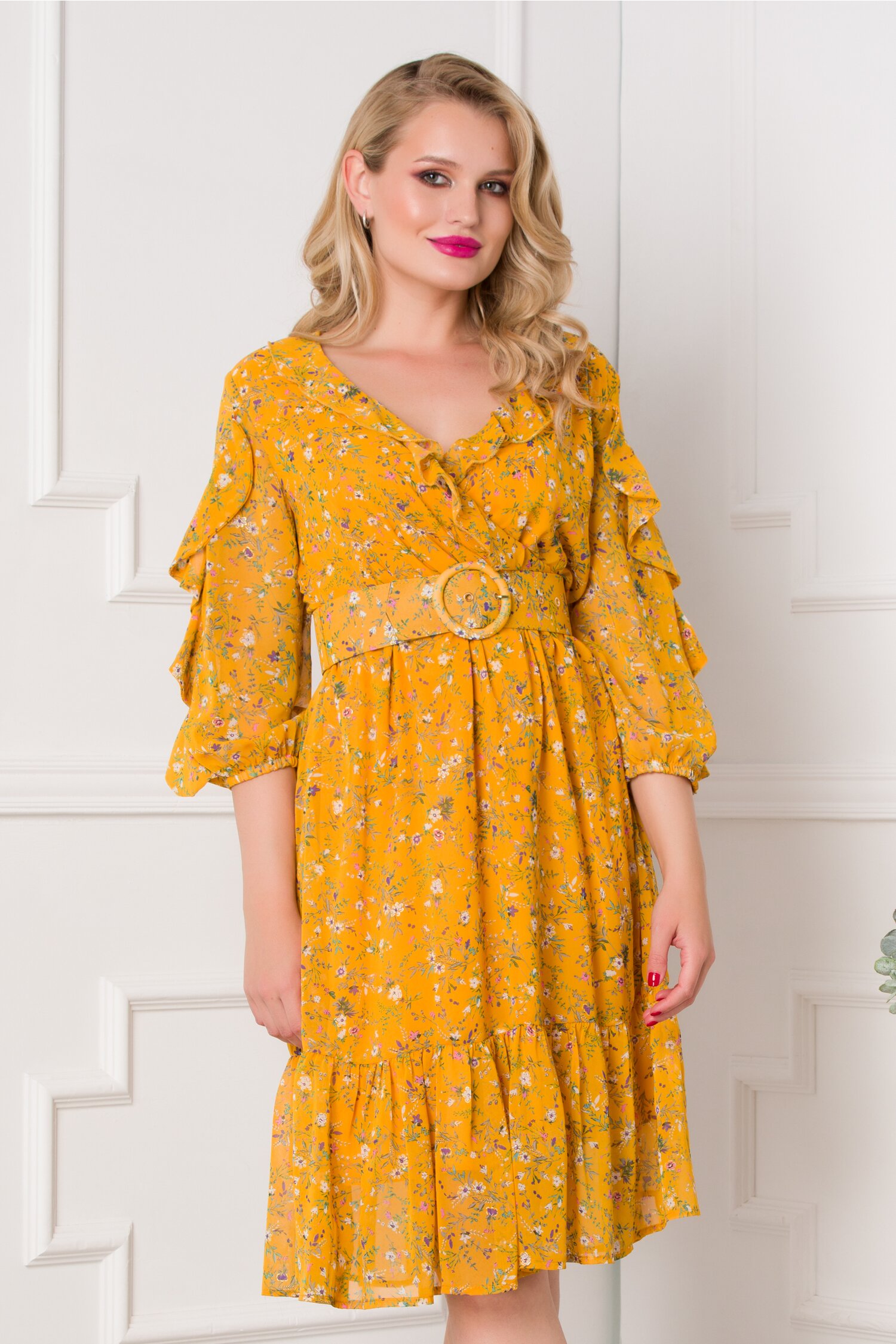 Rochie Stefy galben mustar cu imprimeuri florale delicate
