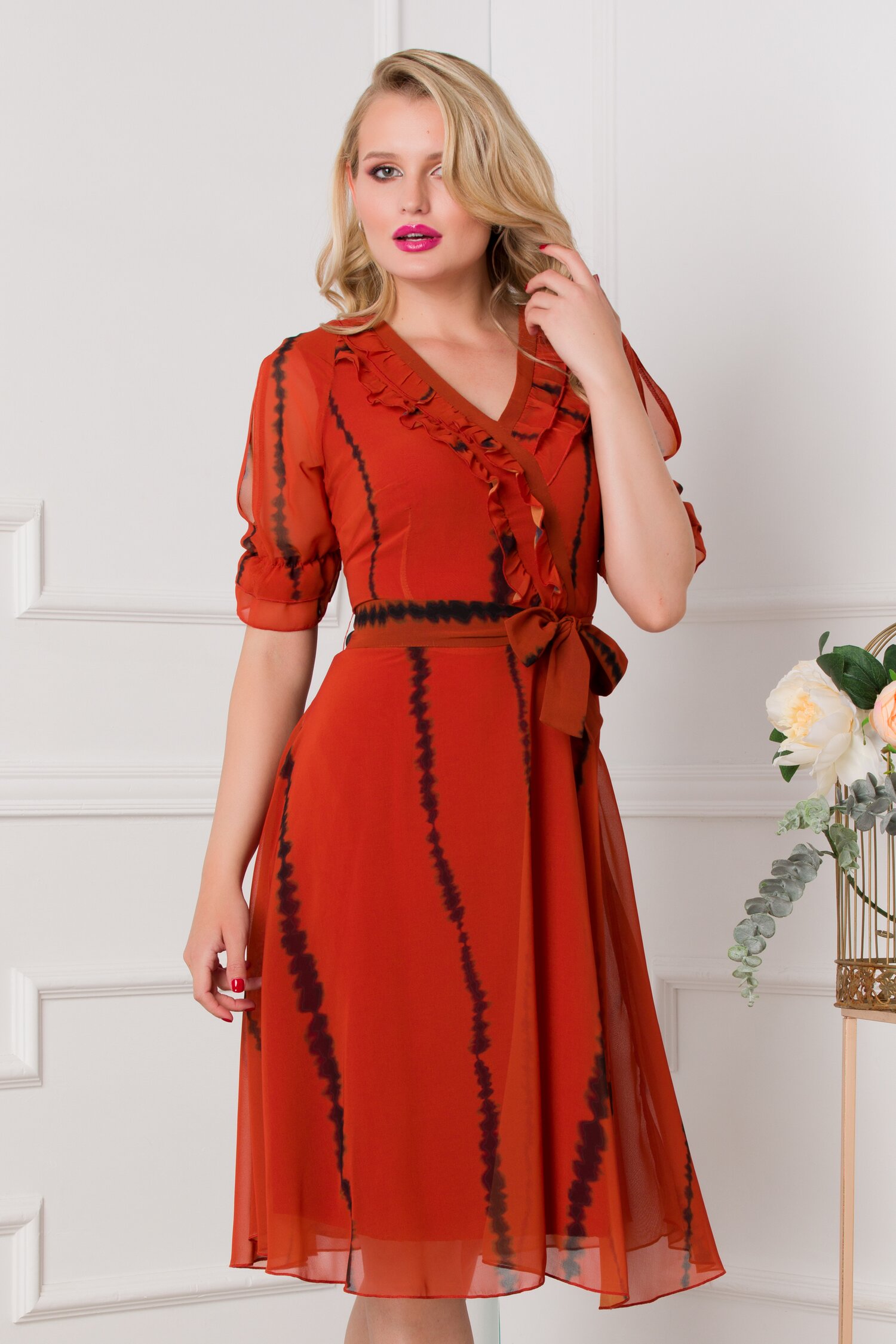 Rochie Vivy caramizie cu imprimeuri negre