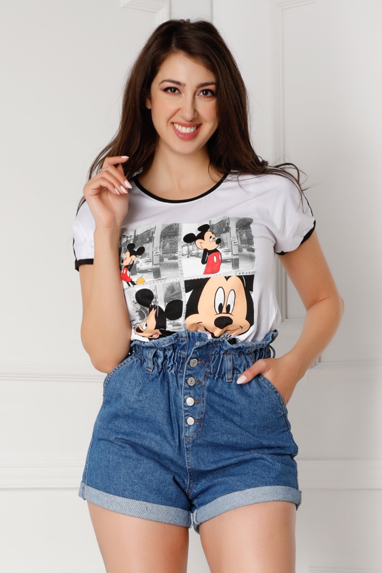 Tricou alb cu Mickey Mouse si elastic la baza