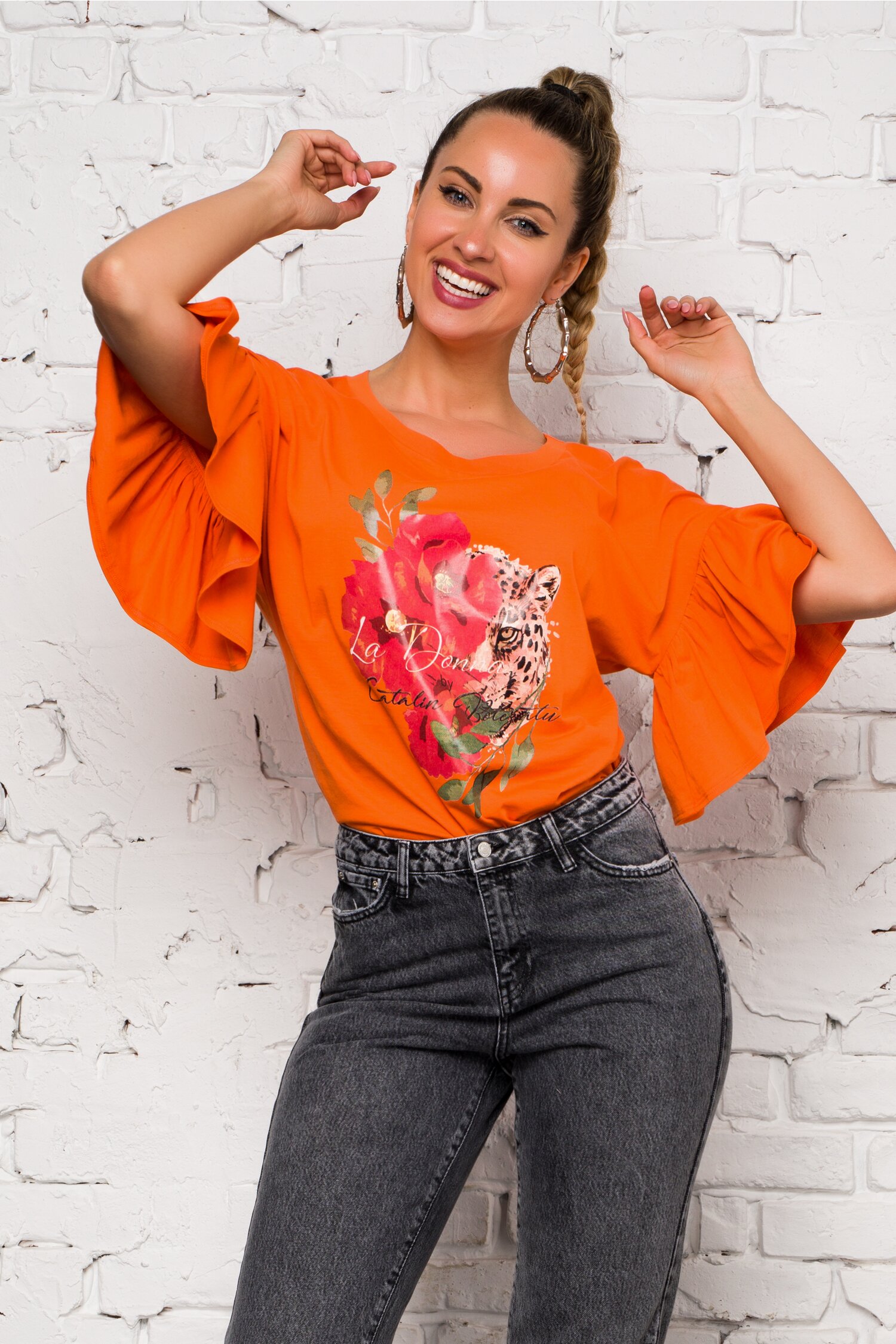Tricou orange LaDonna by Catalin Botezatu cu maneci evazate si imprimeu maxi
