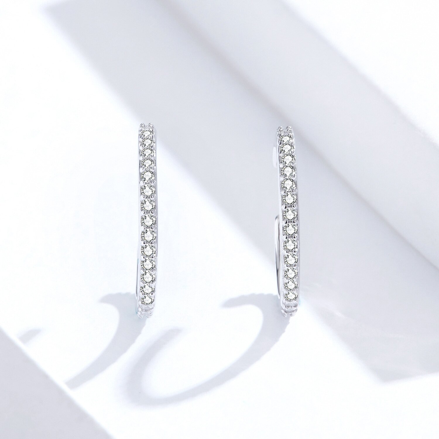 Cercei din argint crystal band