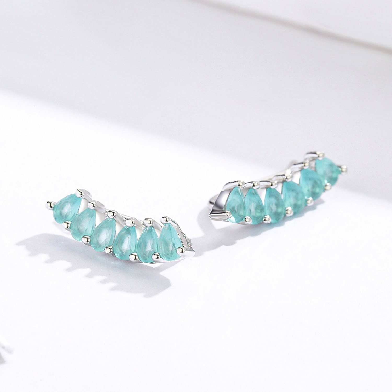 Cercei din argint emerald arc studs