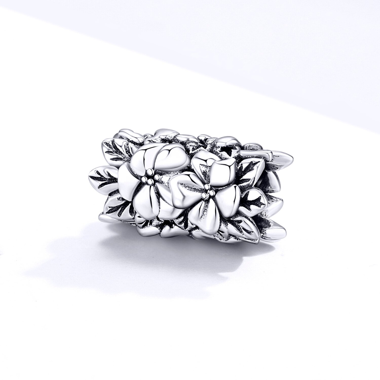 Talisman din argint silver flower bead