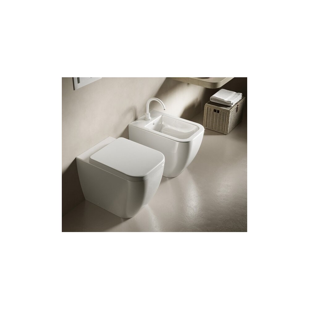 Set vas wc si bideu pe pardoseala Hatria Bianca BackToWall cu capac soft close