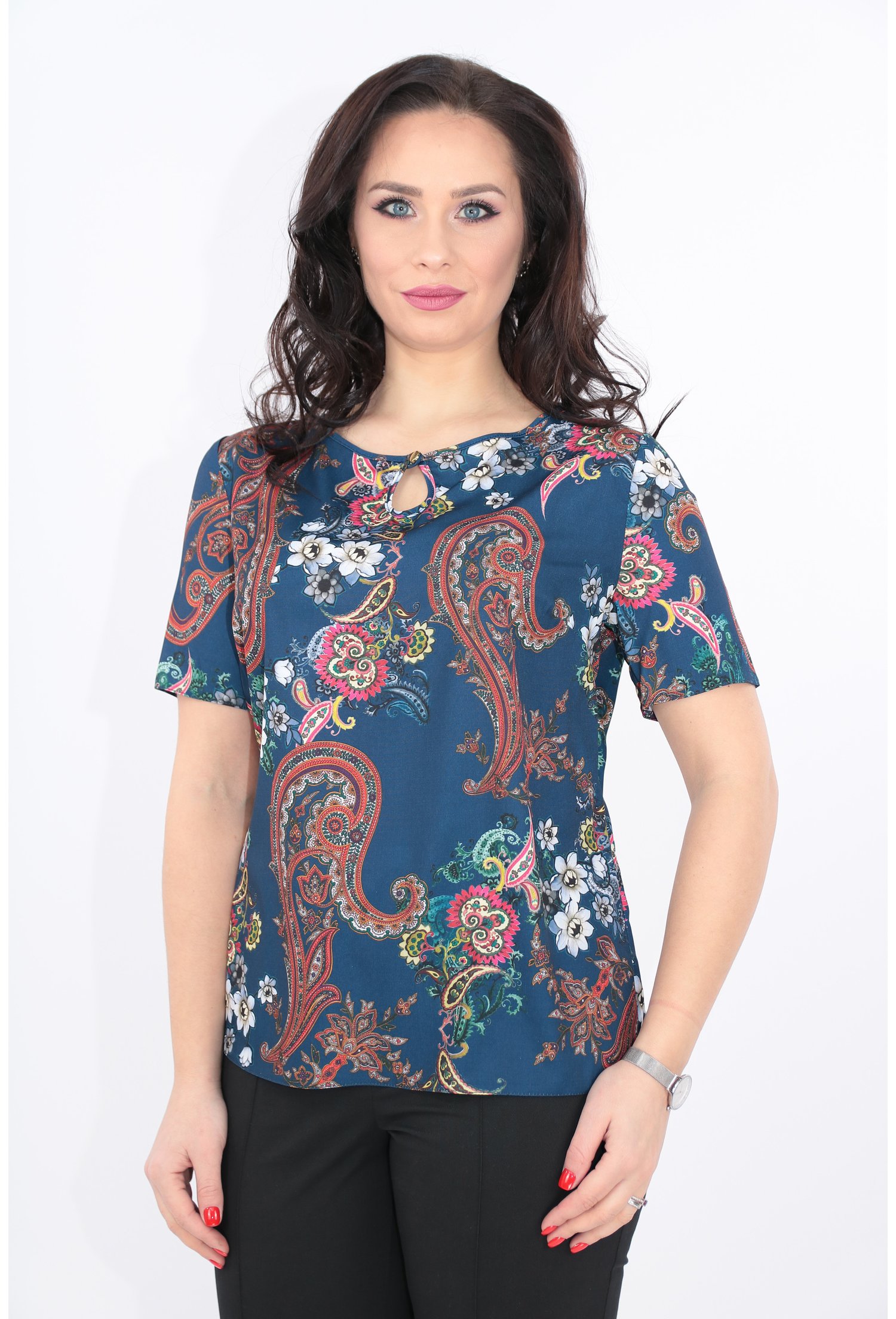 Bluza albastra cu imprimeu floral