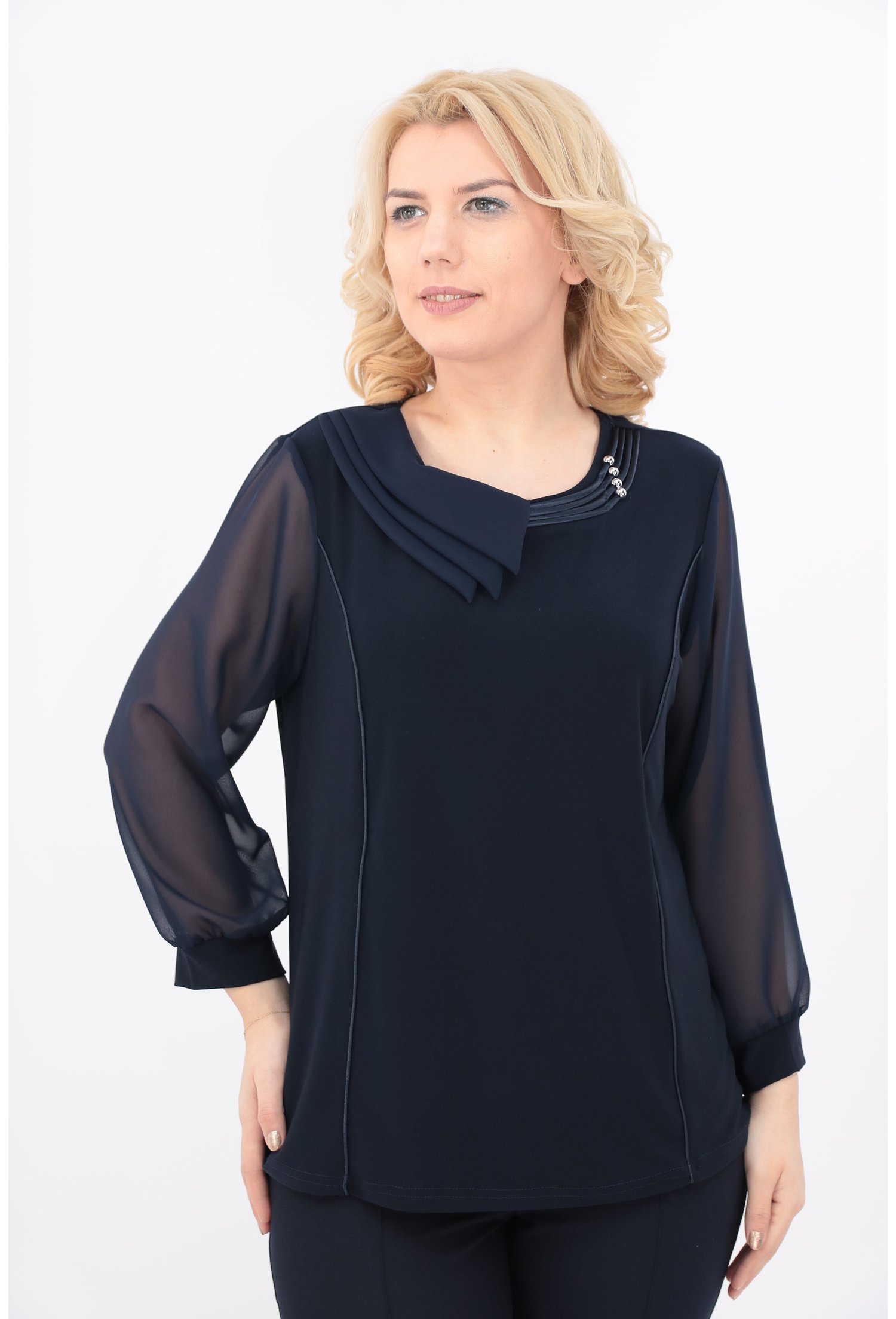 Bluza bleumarin cu guler asimetric