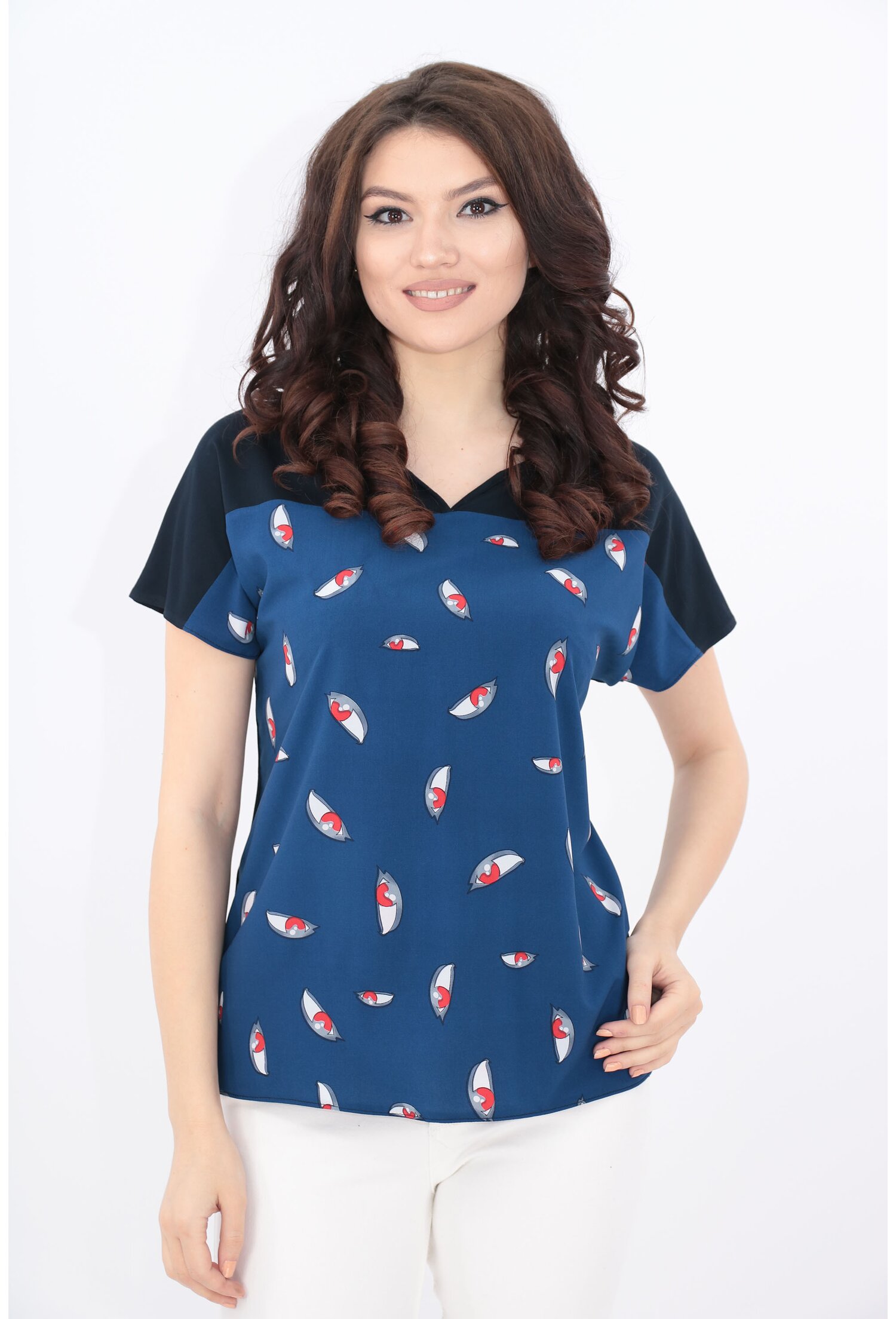 Bluza bleumarin cu imprimeu abstract