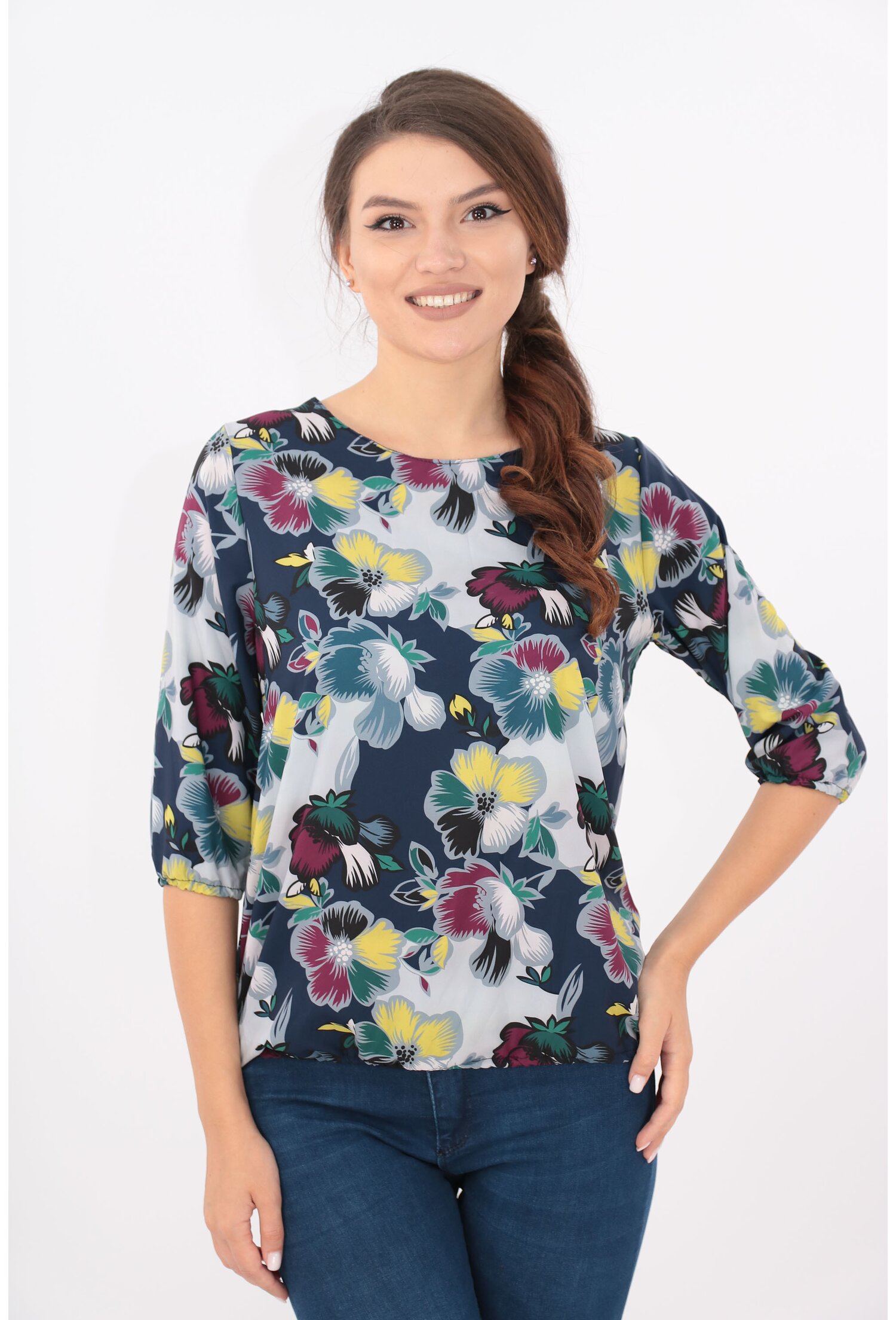 Bluza bleumarin cu panselute