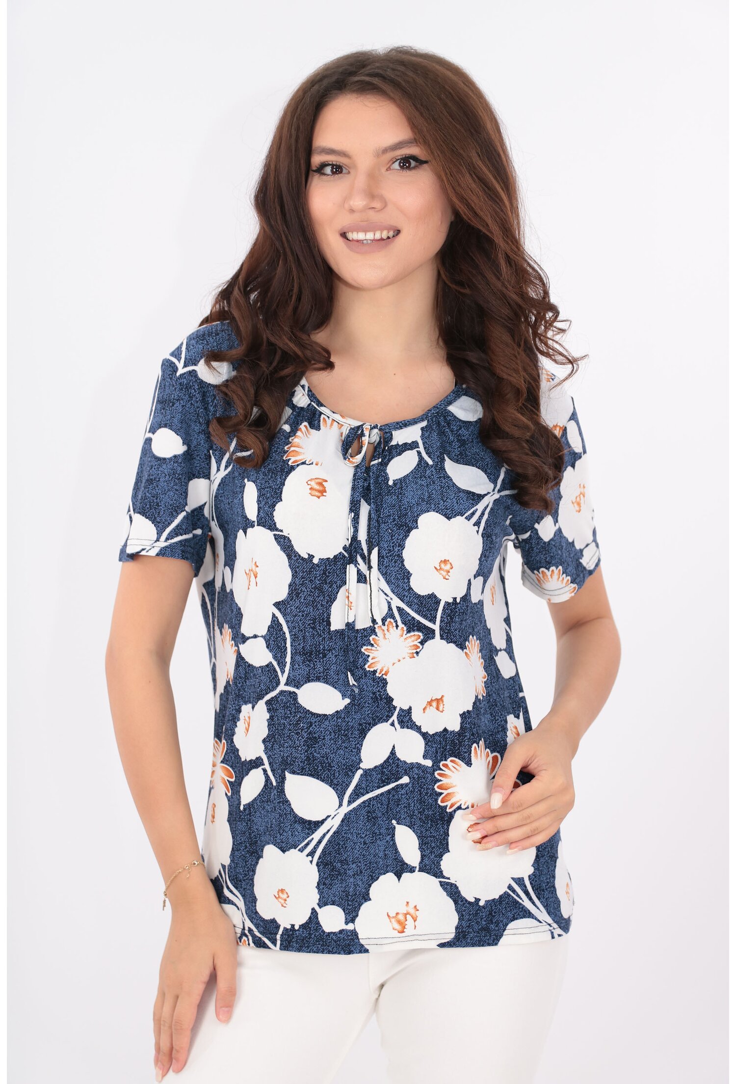 Bluza bleumarin cu print floral maxi alb