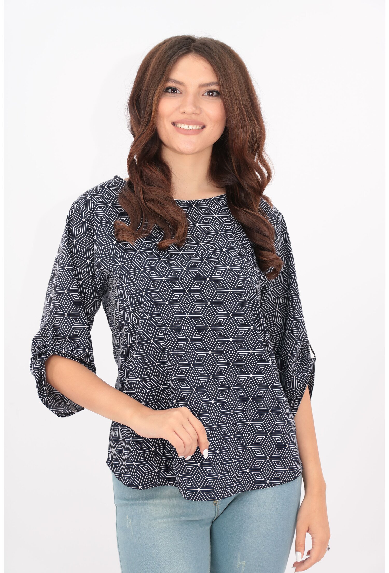 Bluza bleumarin cu romburi fine albe