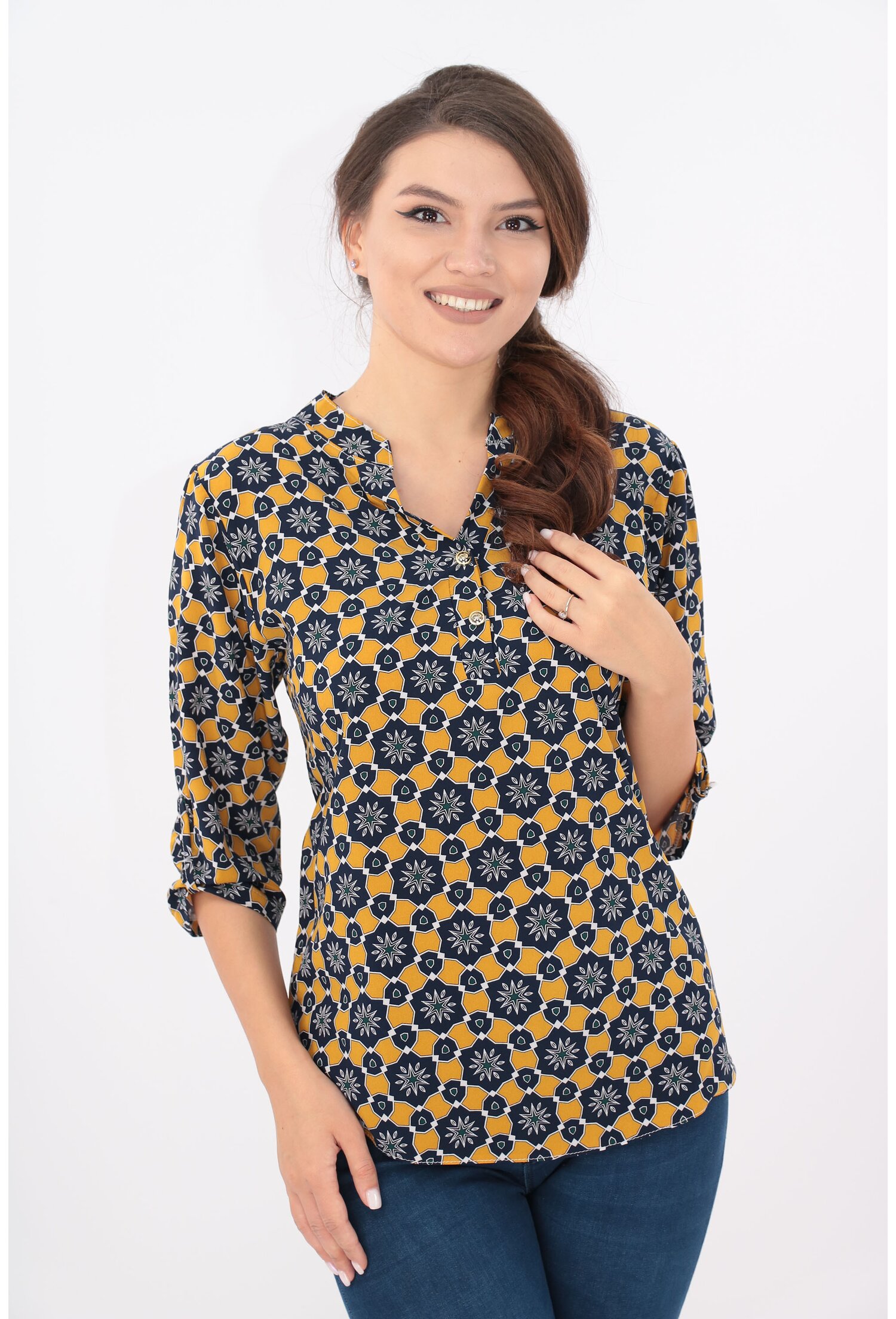 Bluza bleumarin-mustar cu print geometric si guler tunica