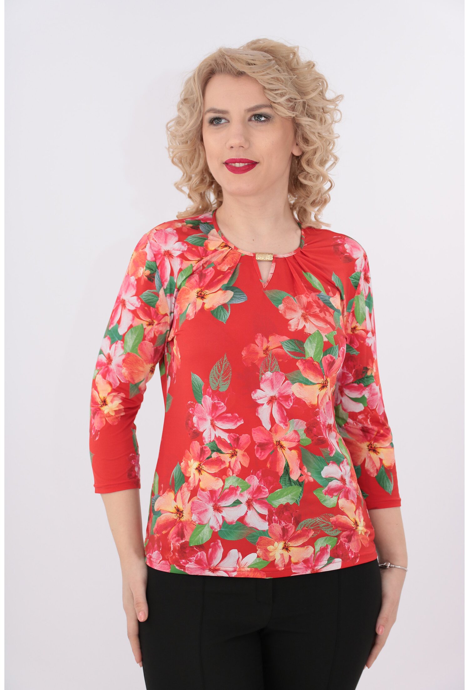 Bluza din jerse rosu cu print floral multicolor
