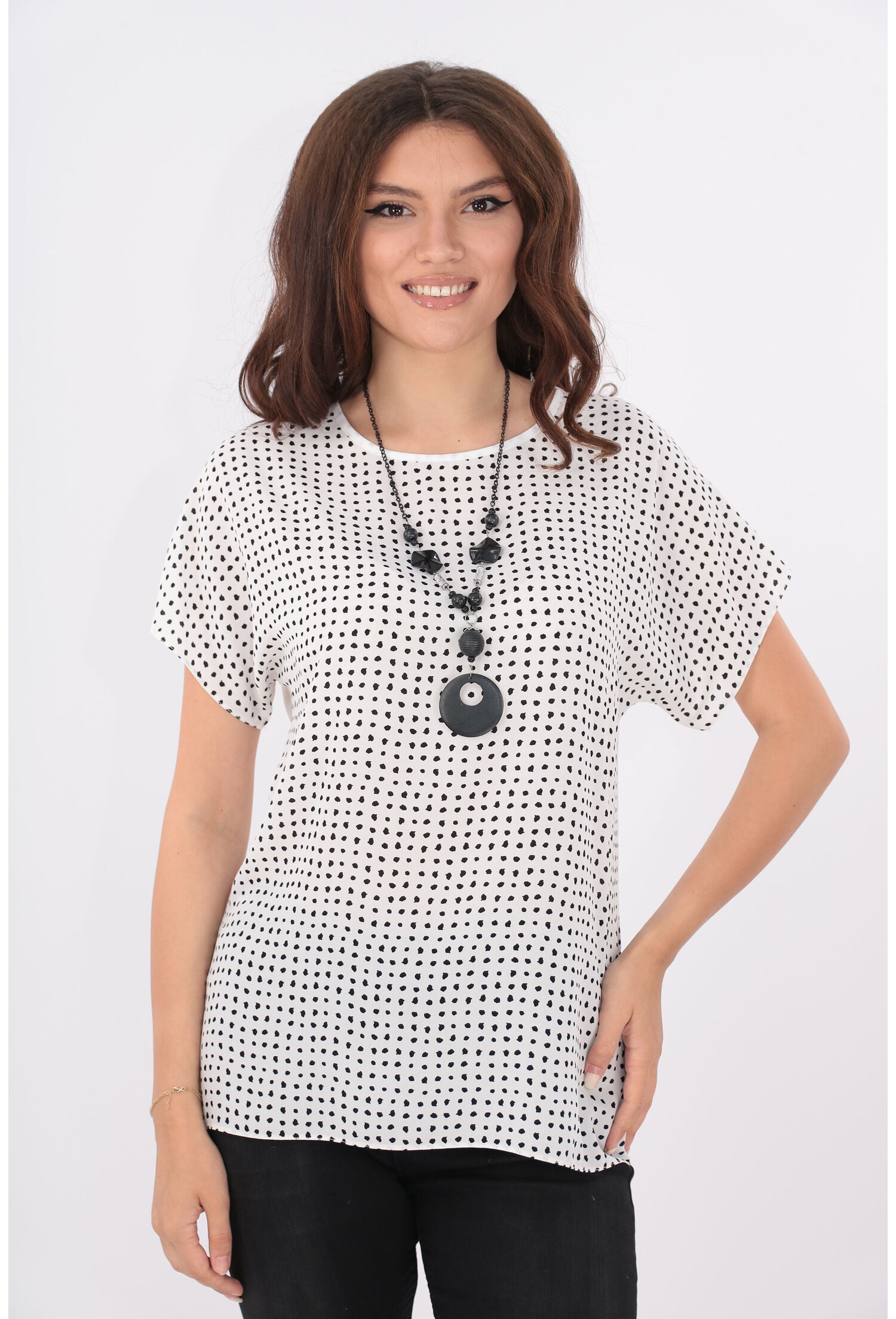 Bluza lejera alba cu puncte negre