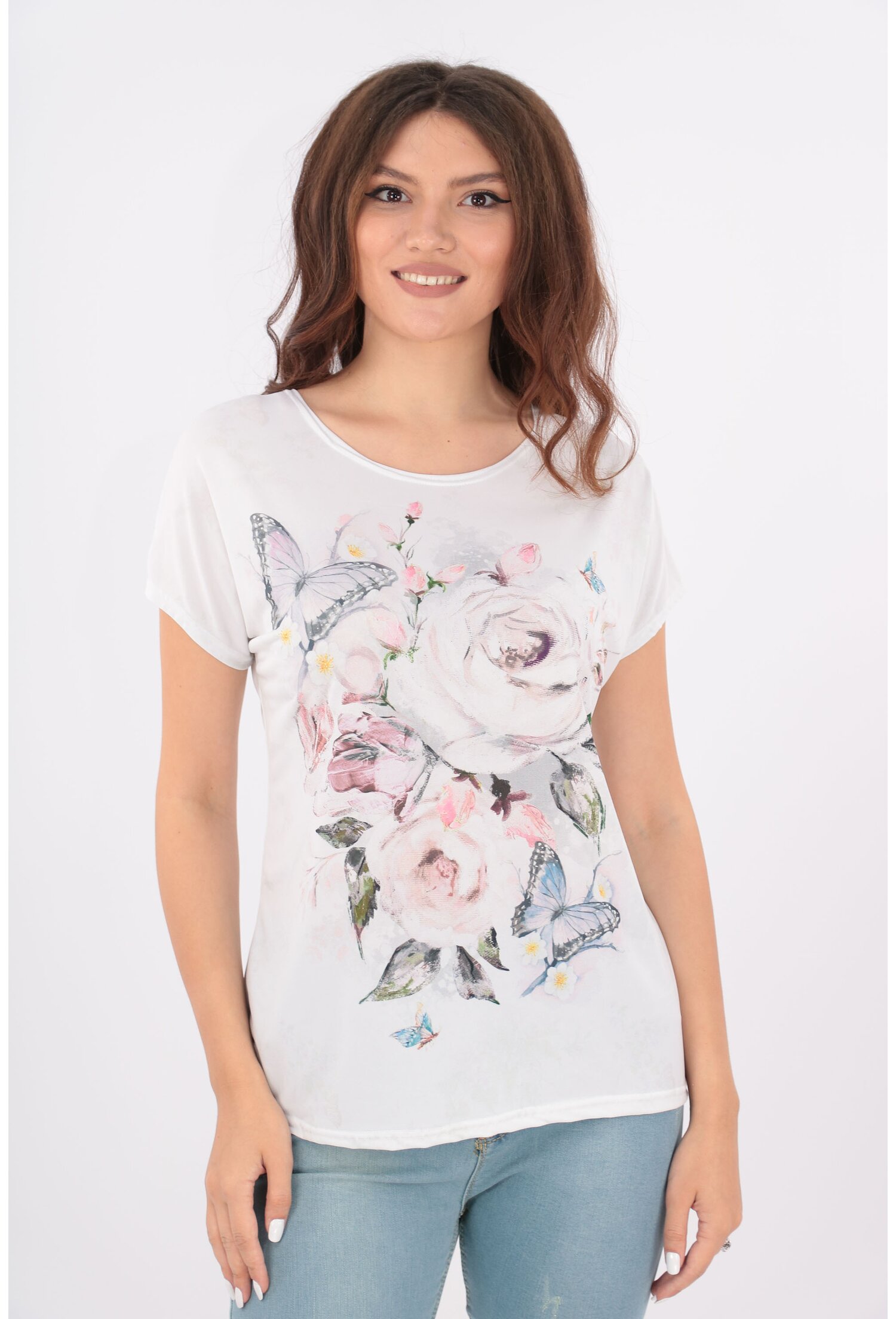 Bluza lejera alba cu trandafiri si fluturi roz