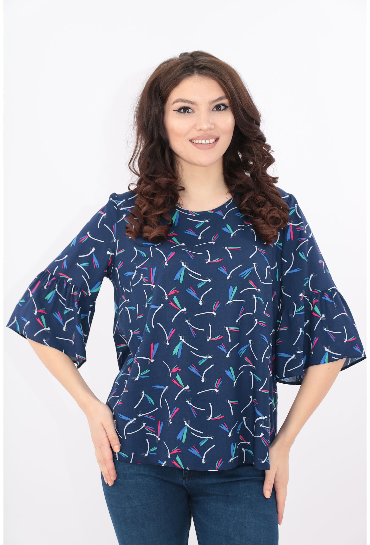 Bluza lejera cu print floral albastru