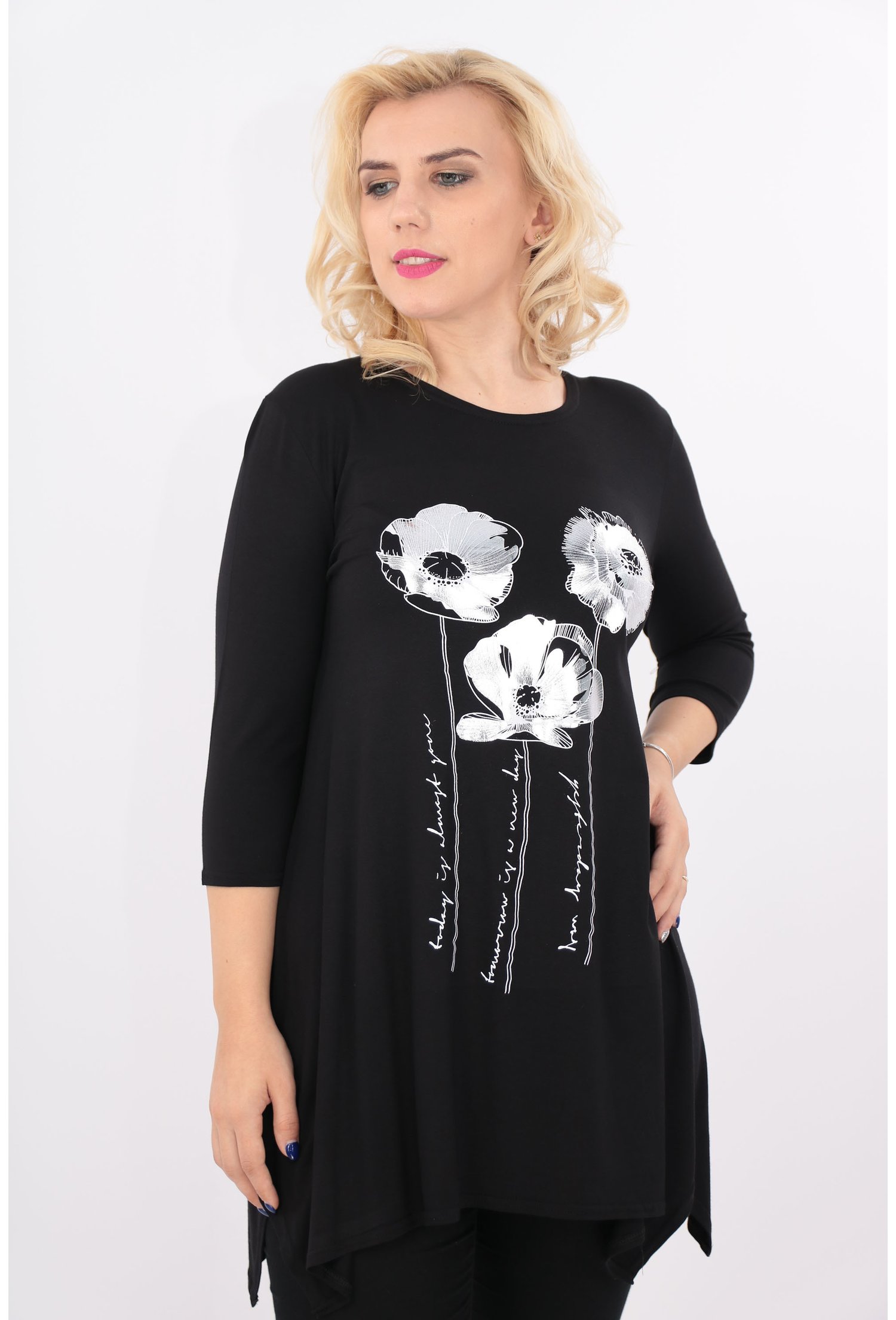 Bluza neagra cu desen argintiu