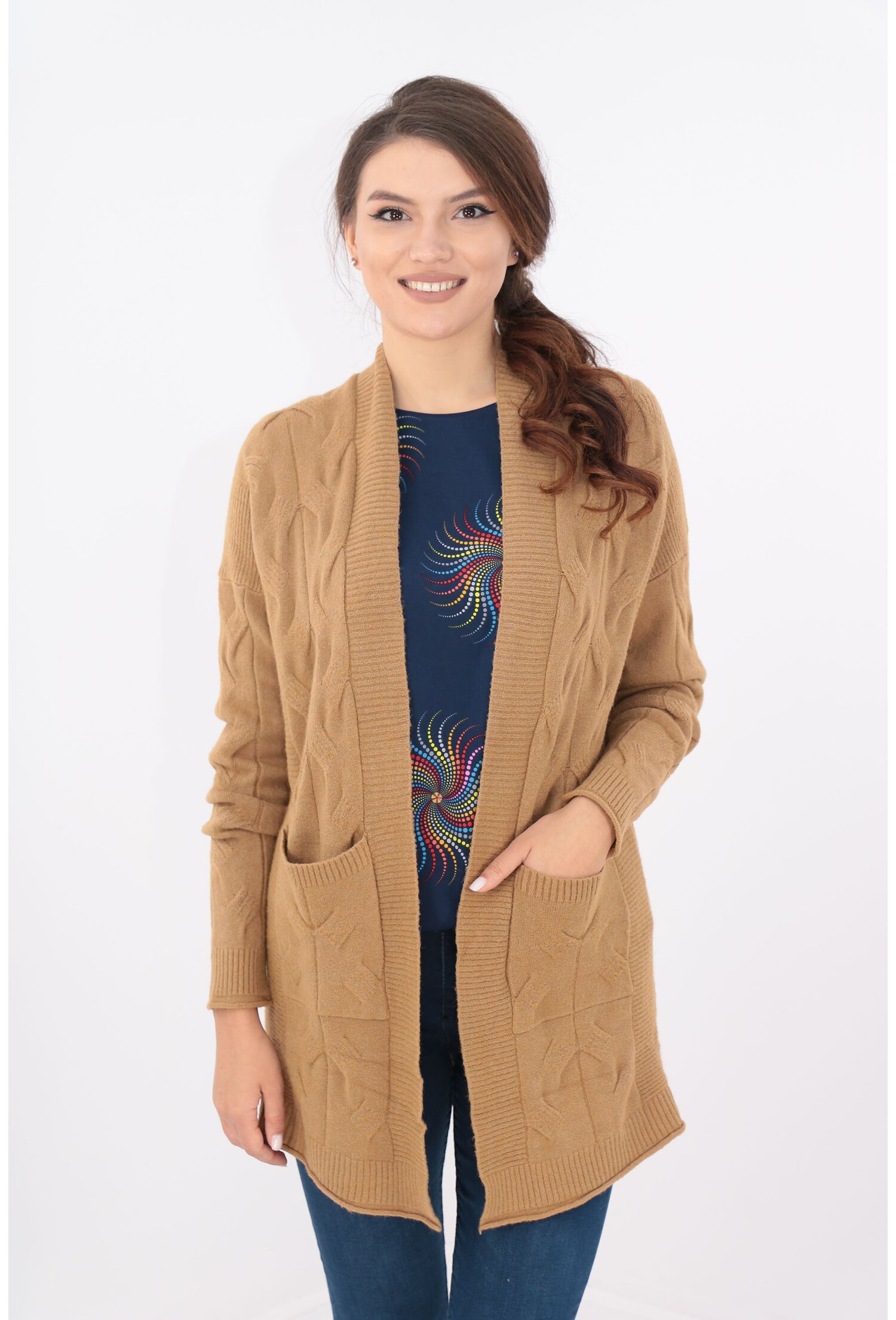 Cardigan cafeniu lung cu buzunare