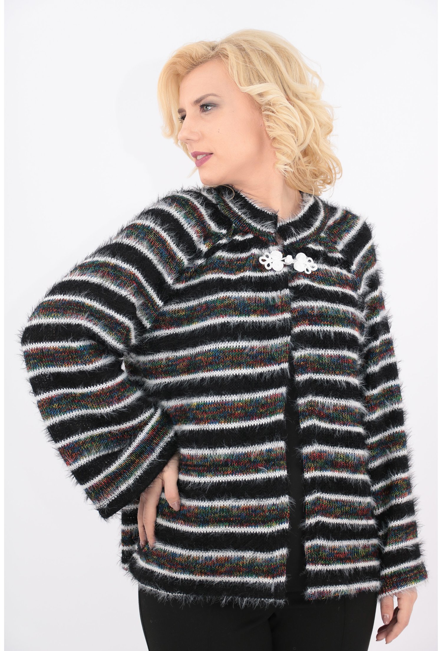 Cardigan tricotat cu dungi