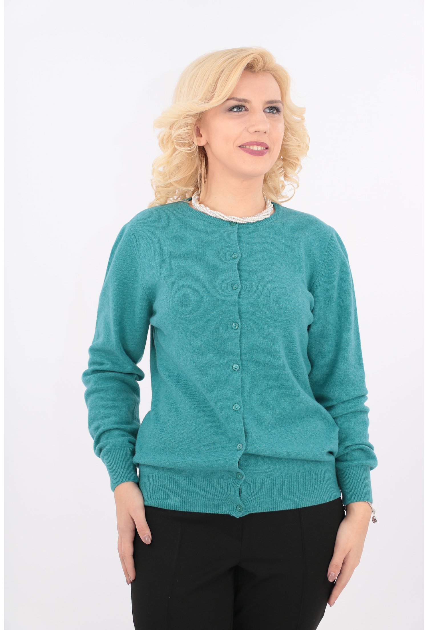 Cardigan turcoaz tricotat din lana