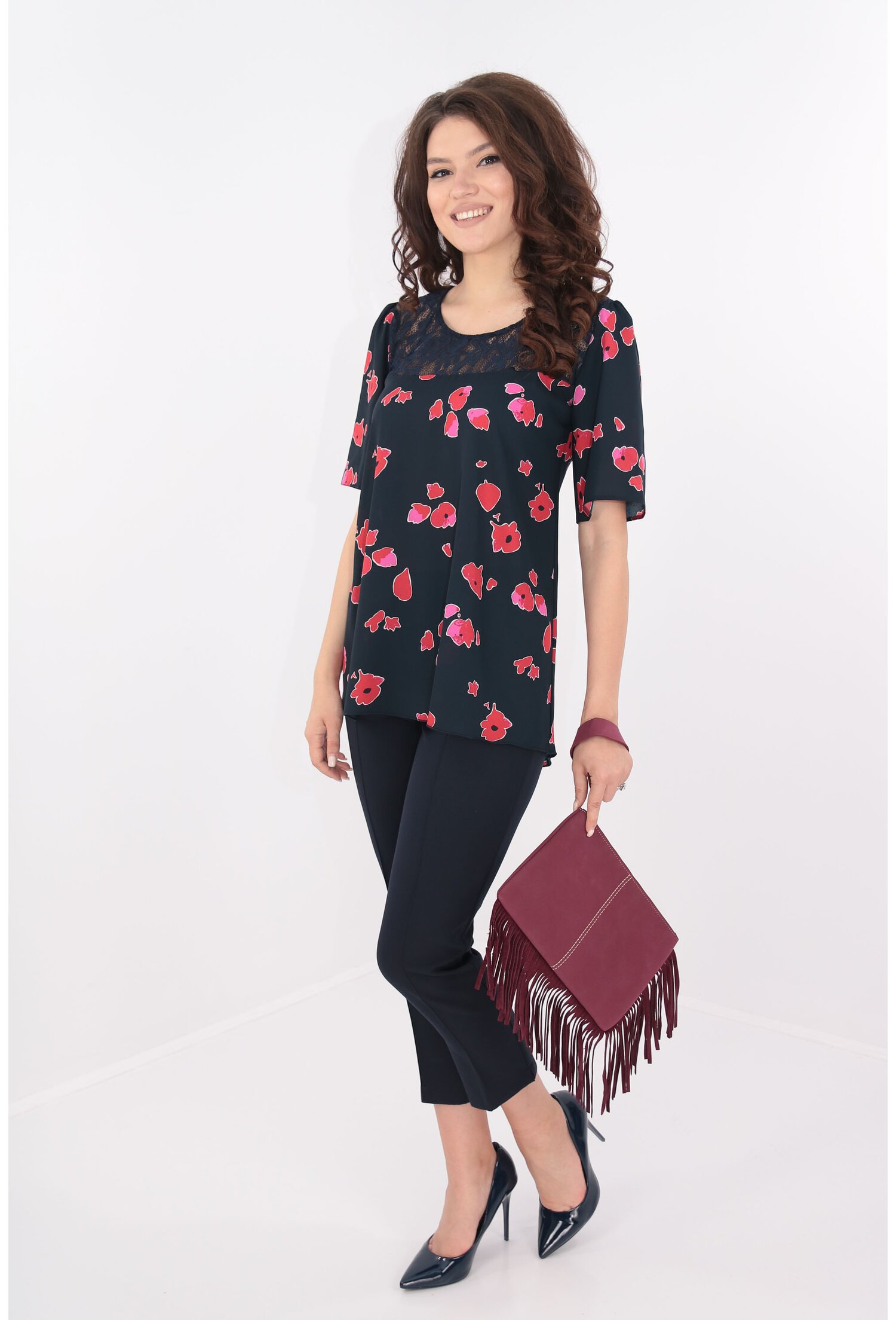 Costum bleumarin bluza si pantaloni