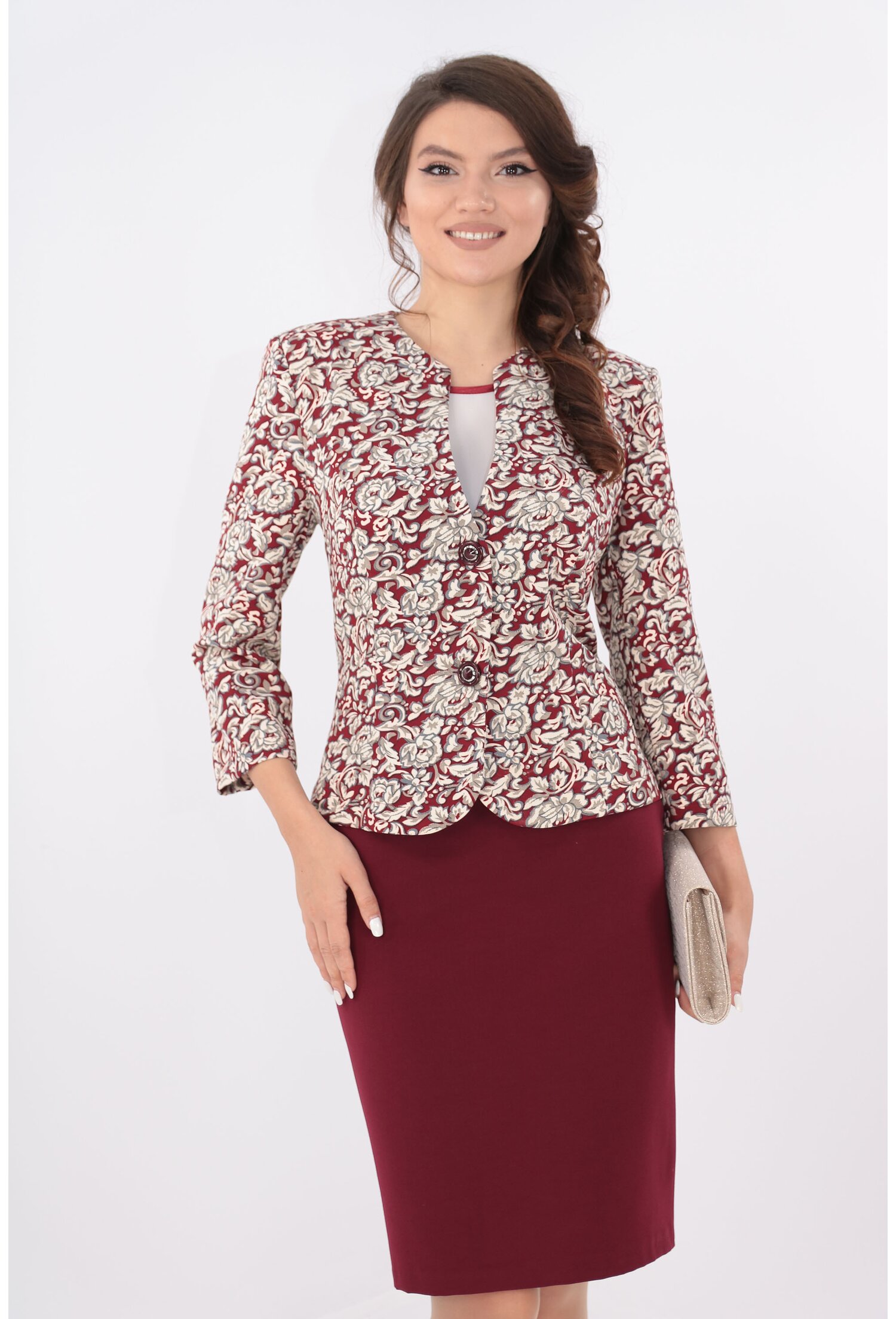 Costum bordo din trei piese