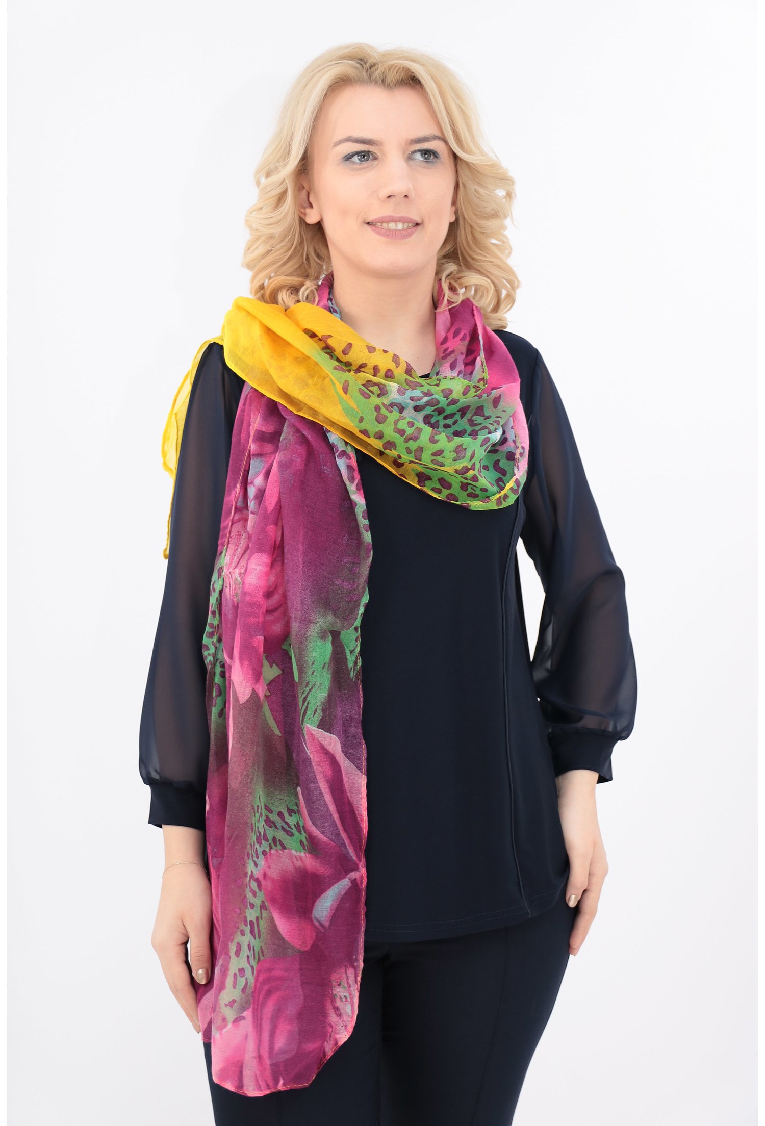 Esarfa fina galbena cu print floral maxi