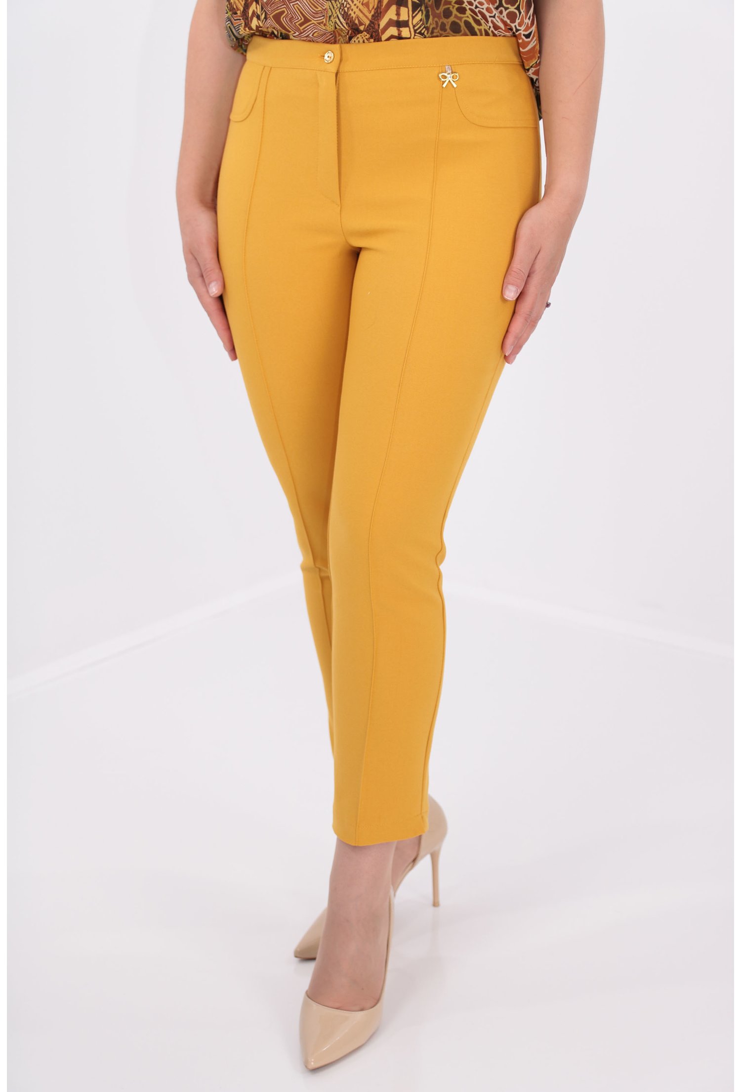 Pantaloni conici mustar
